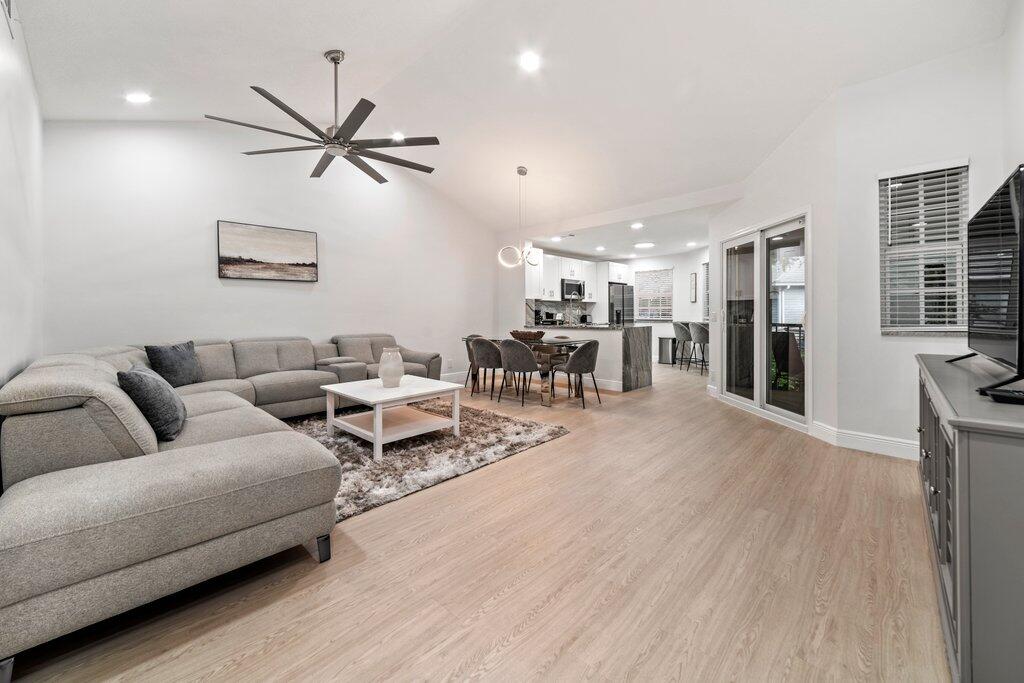 Photo of 6553 Via Regina, Boca Raton, FL 33433 (MLS # R10936601)