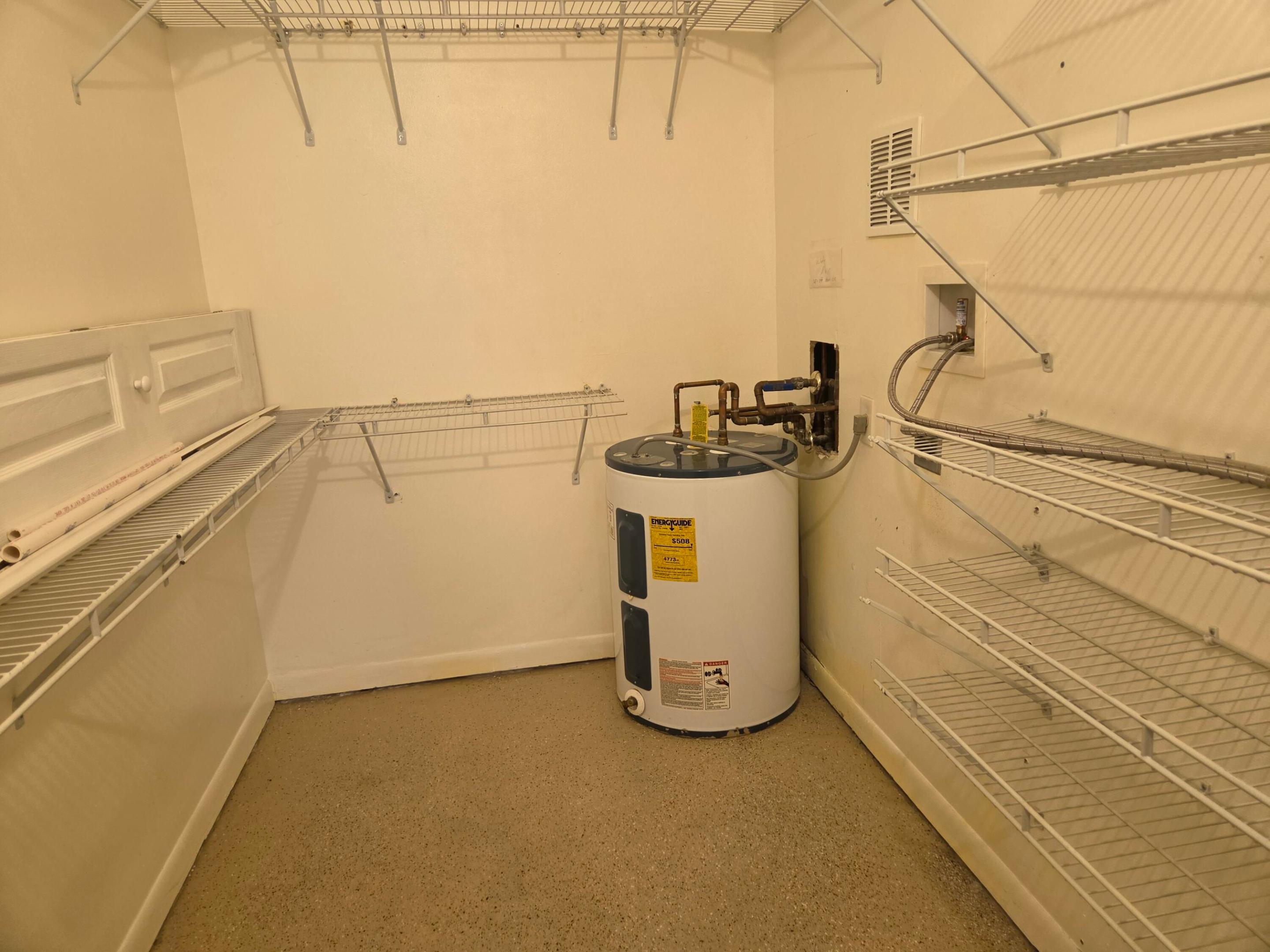 MANOR GROVE VILLAGE FOUR CONDO - Residential