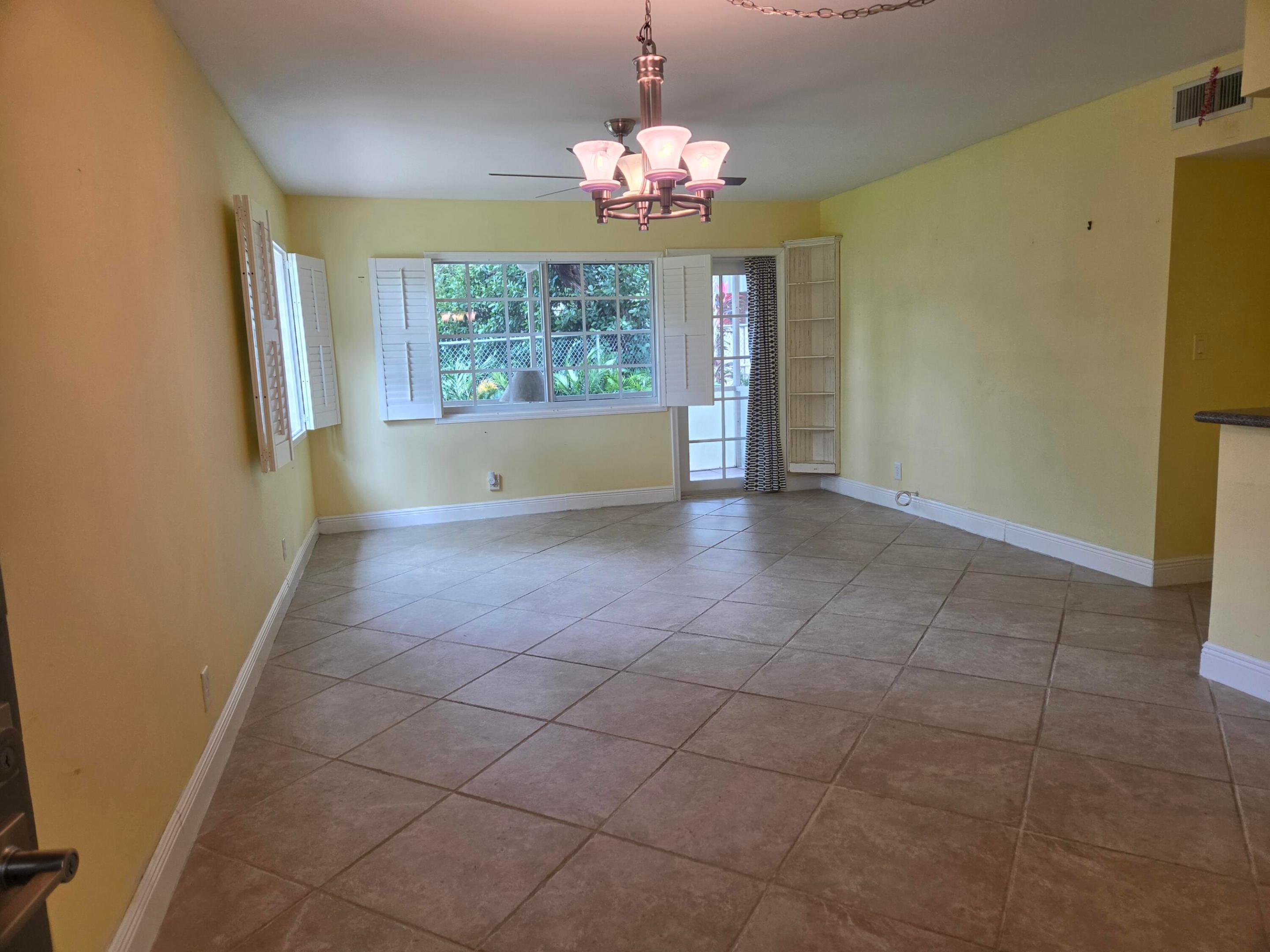 1951 NE 2nd Avenue 104i