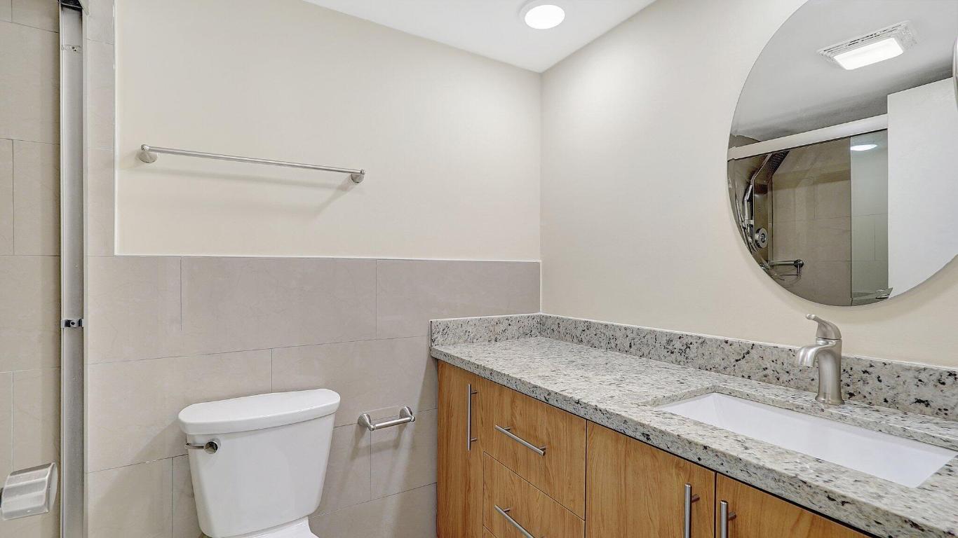 Winston Towers 300 - Residential