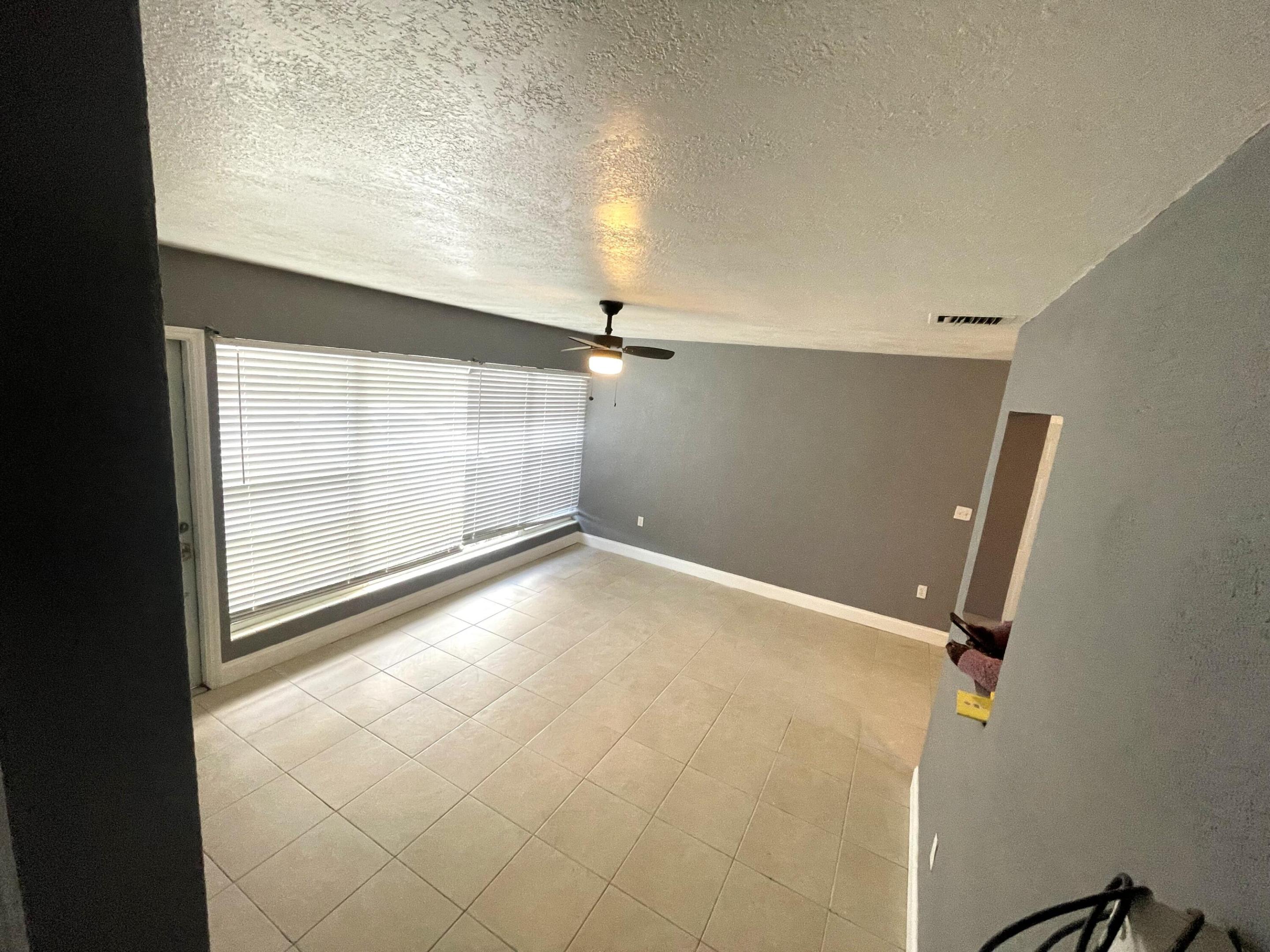 SEMINOLE MANOR 2 - Residential Lease