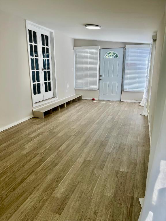 DEERFIELD LAKE - Residential