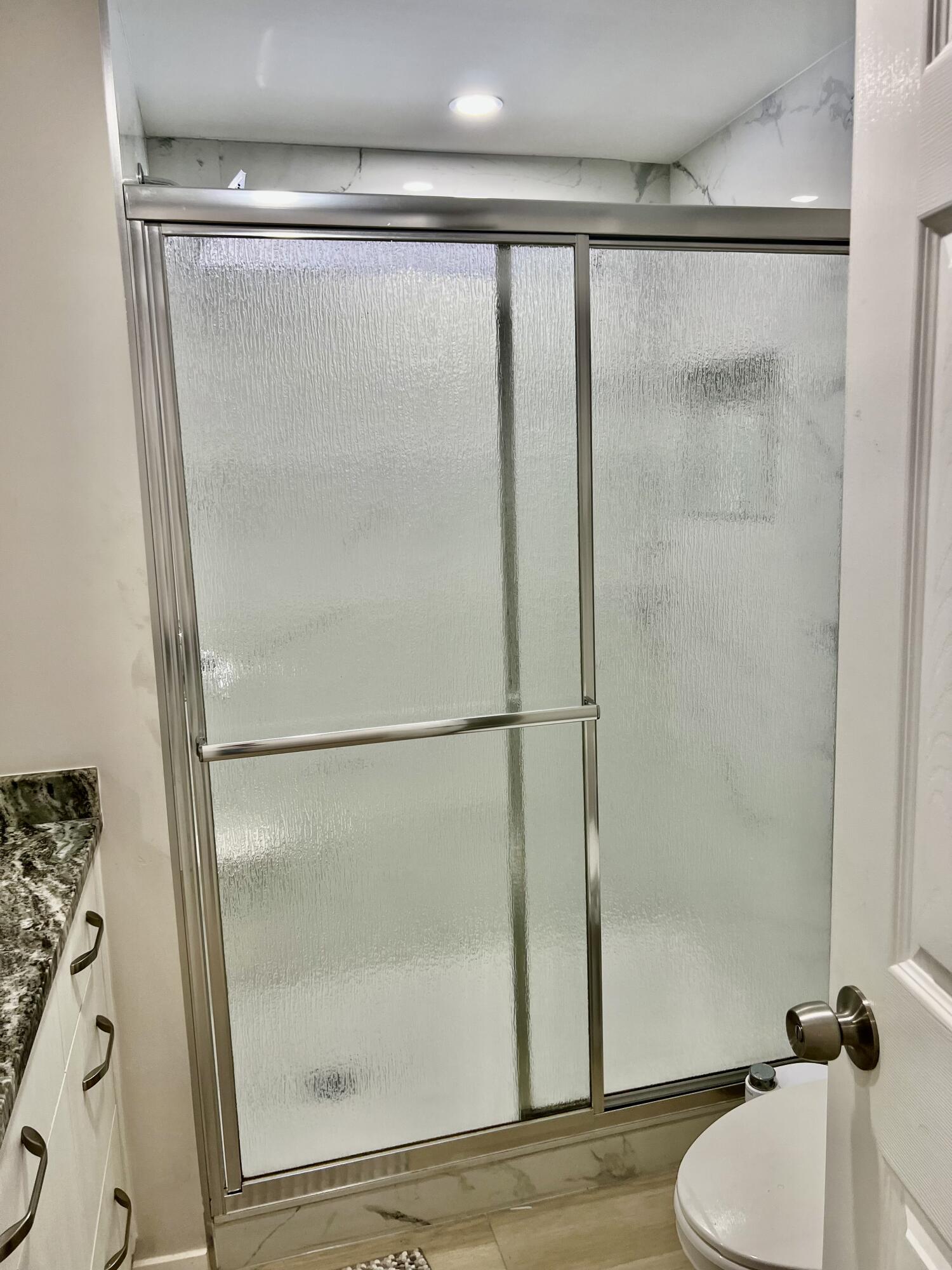 DEERFIELD LAKE - Residential