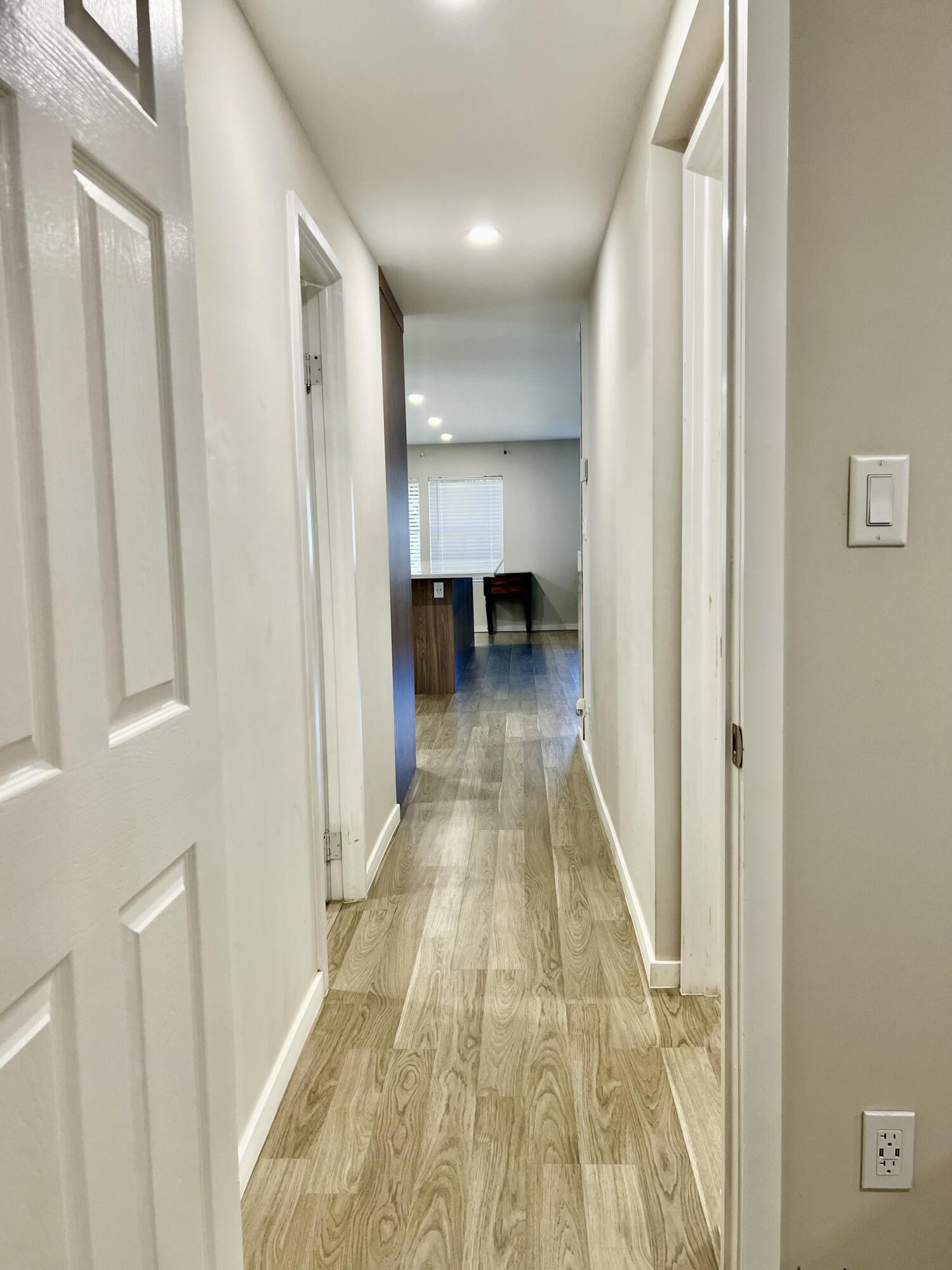 DEERFIELD LAKE - Residential