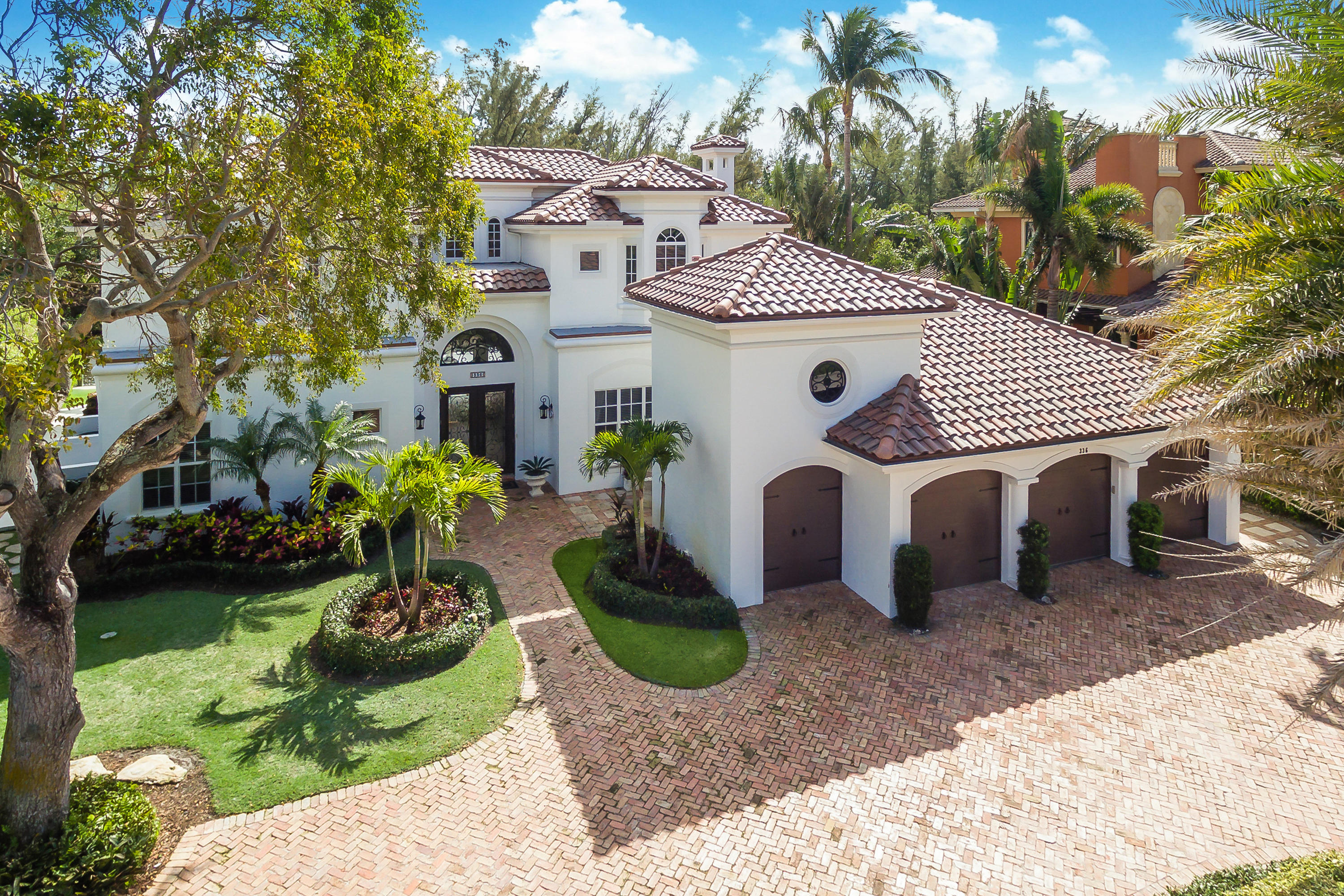 ROYAL PALM YACHT & COUNTR - Residential