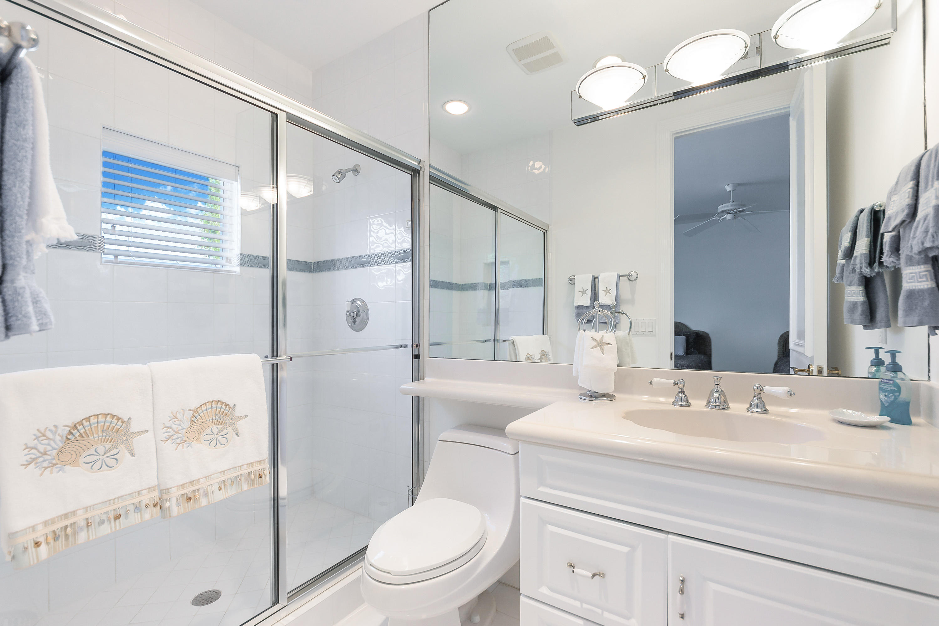 ROYAL PALM YACHT & COUNTR - Residential