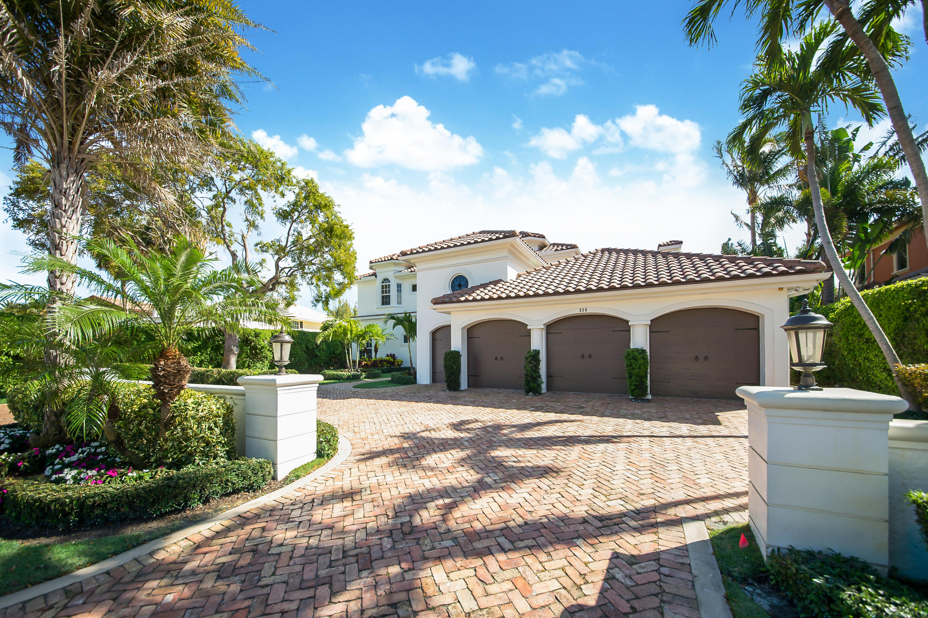 ROYAL PALM YACHT & COUNTR - Residential