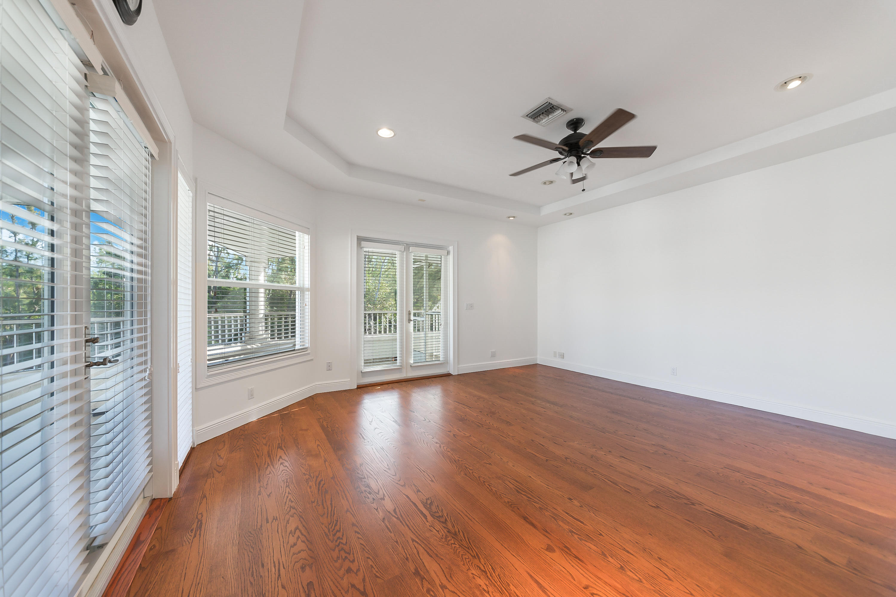 ROYAL PALM YACHT & COUNTR - Residential