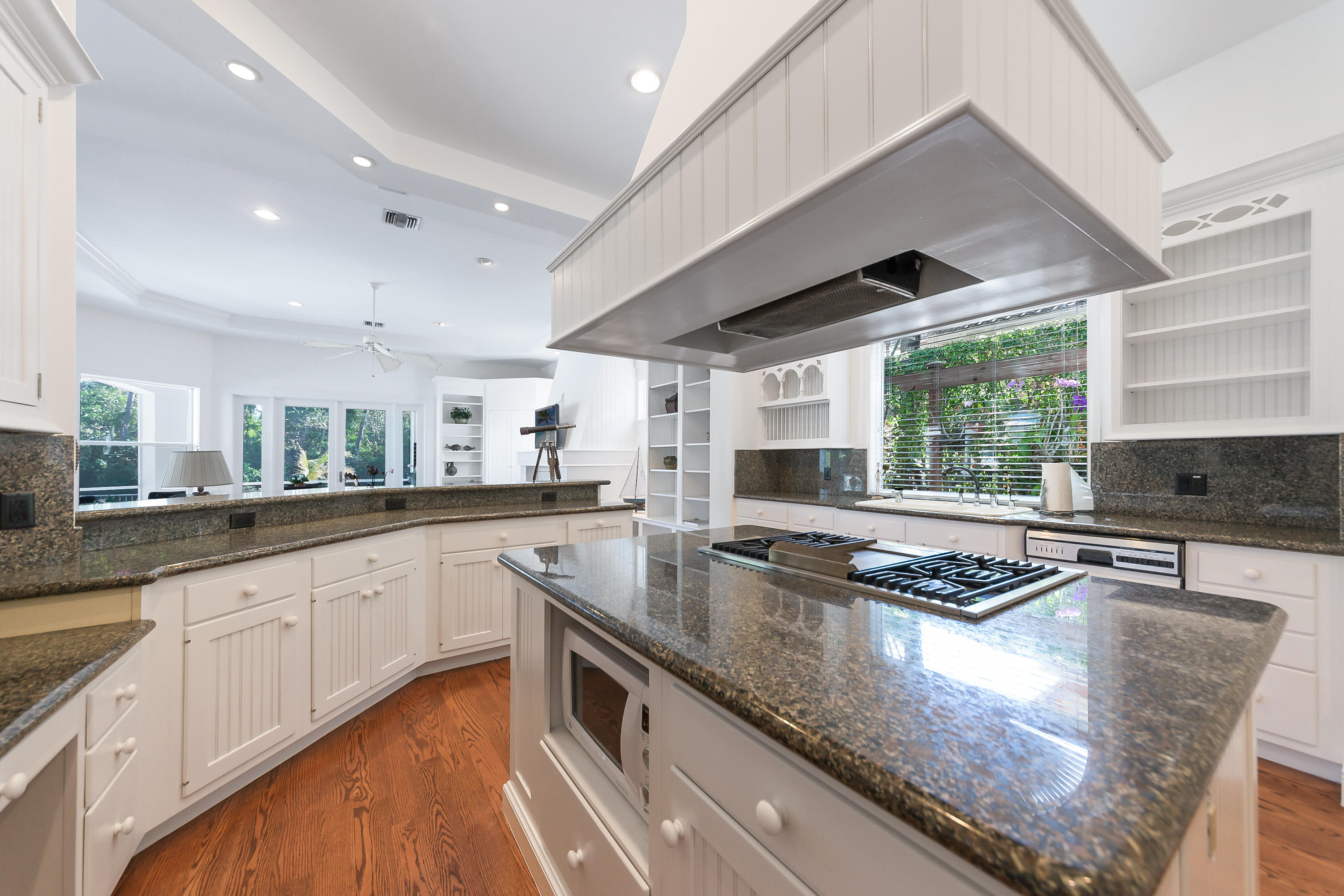 ROYAL PALM YACHT & COUNTR - Residential