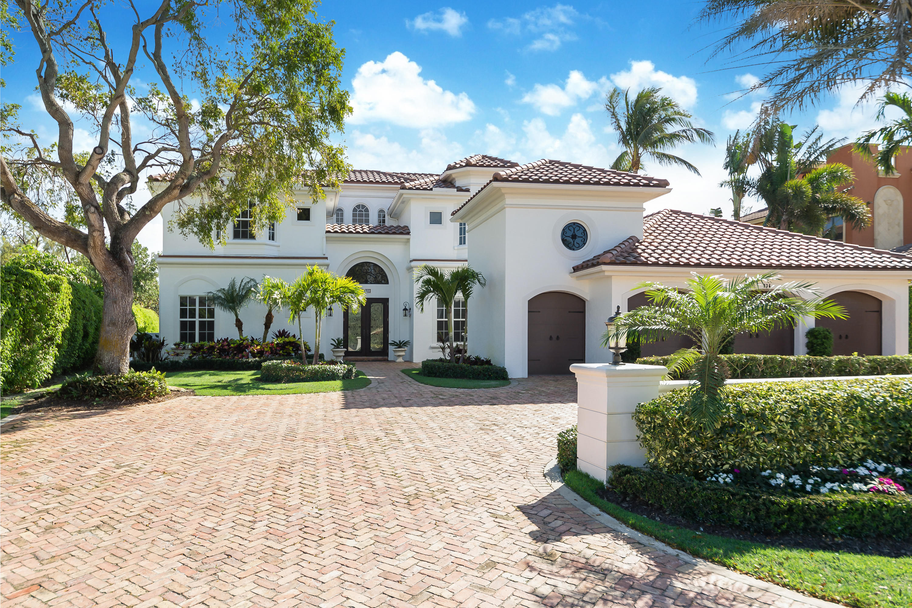 ROYAL PALM YACHT & COUNTR - Residential