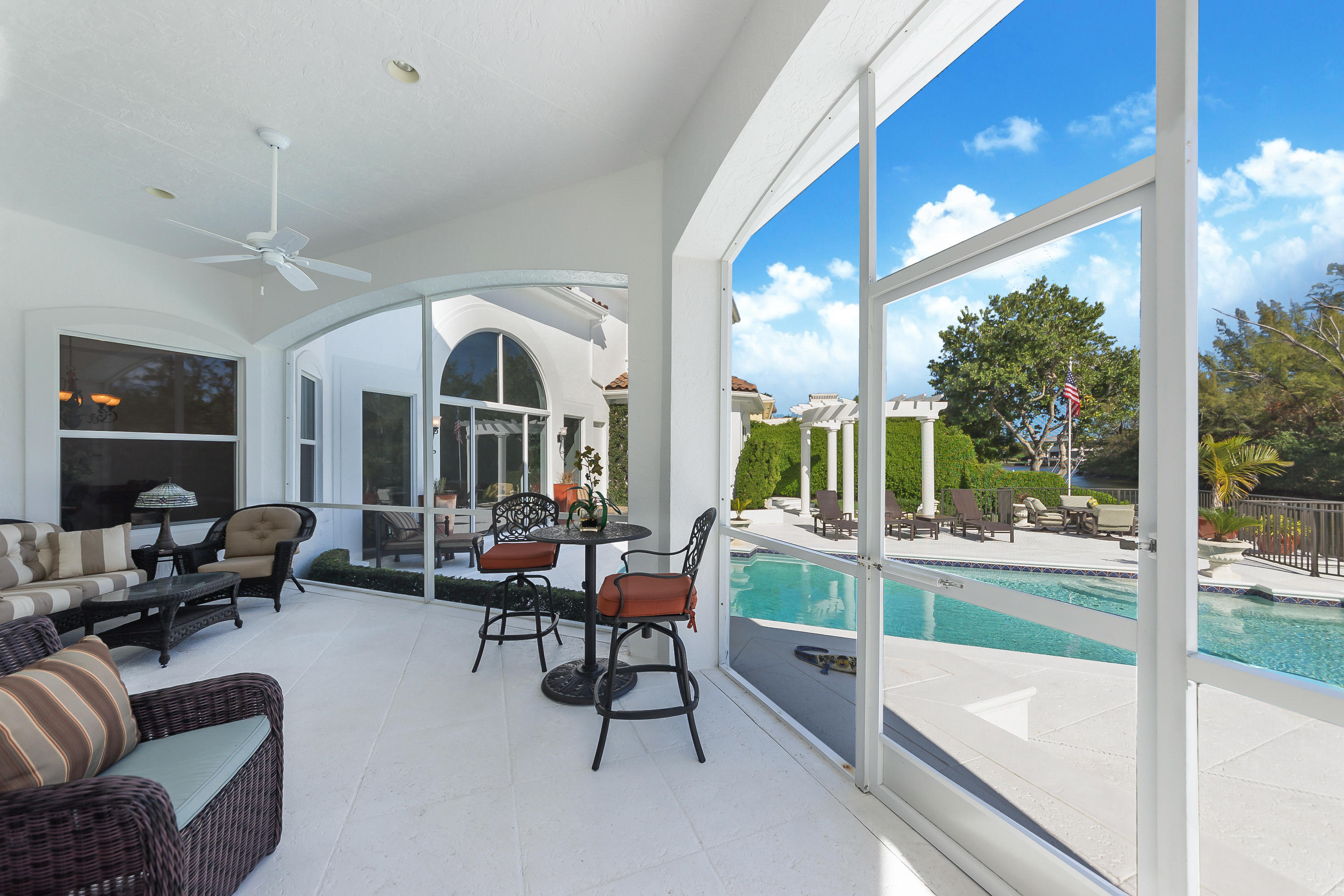 ROYAL PALM YACHT & COUNTR - Residential