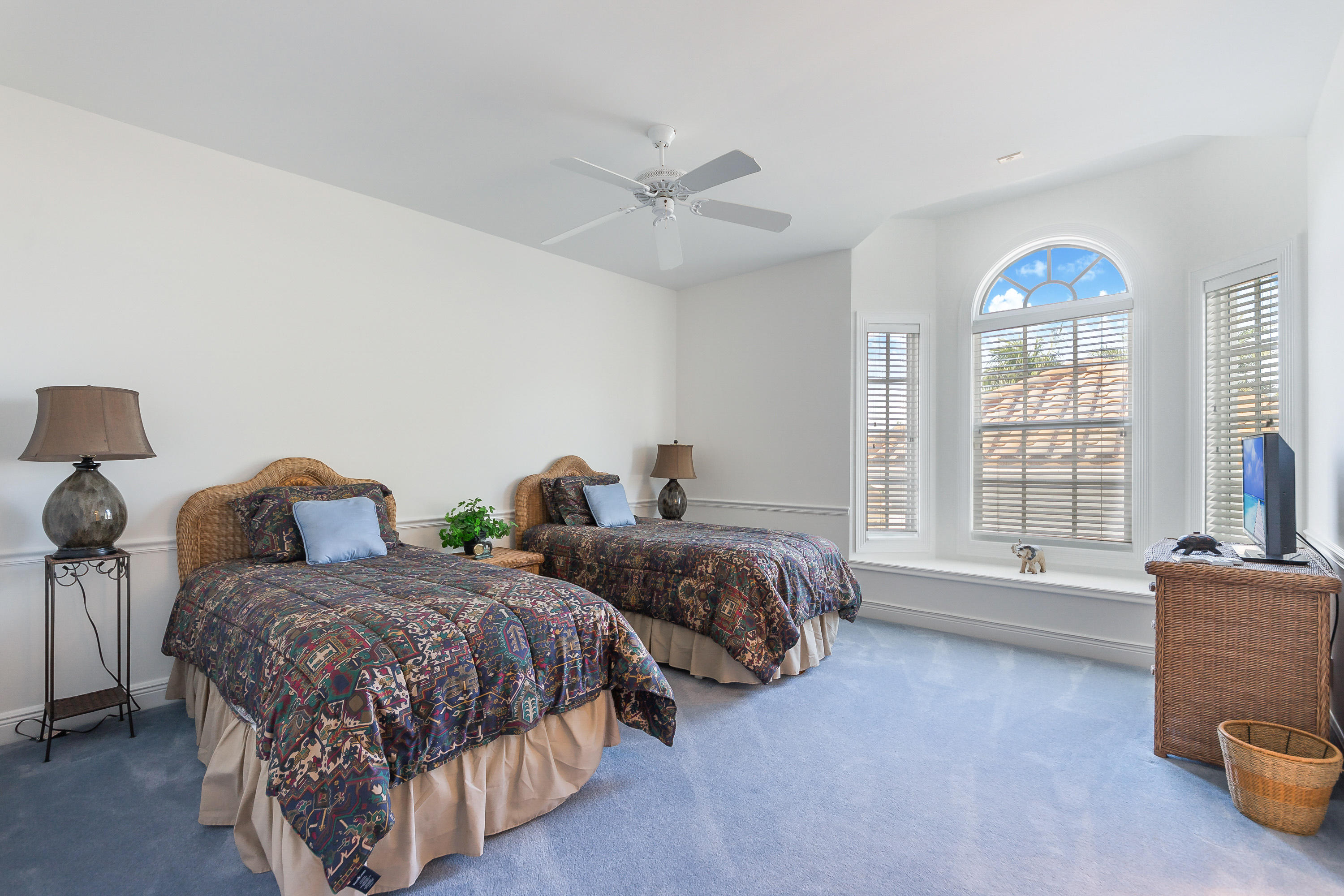 ROYAL PALM YACHT & COUNTR - Residential