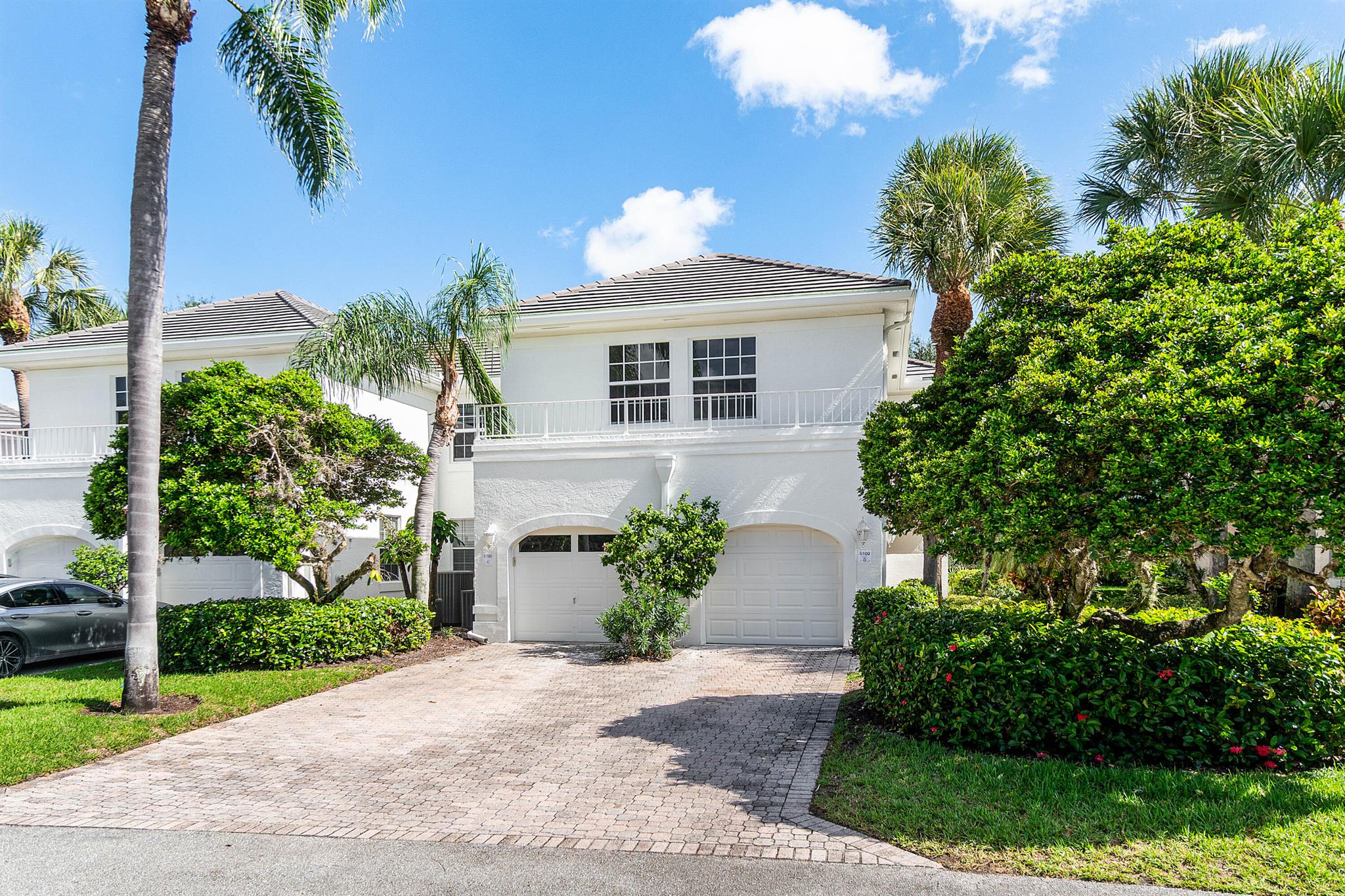 CATALINA / POLO CLUB - Residential