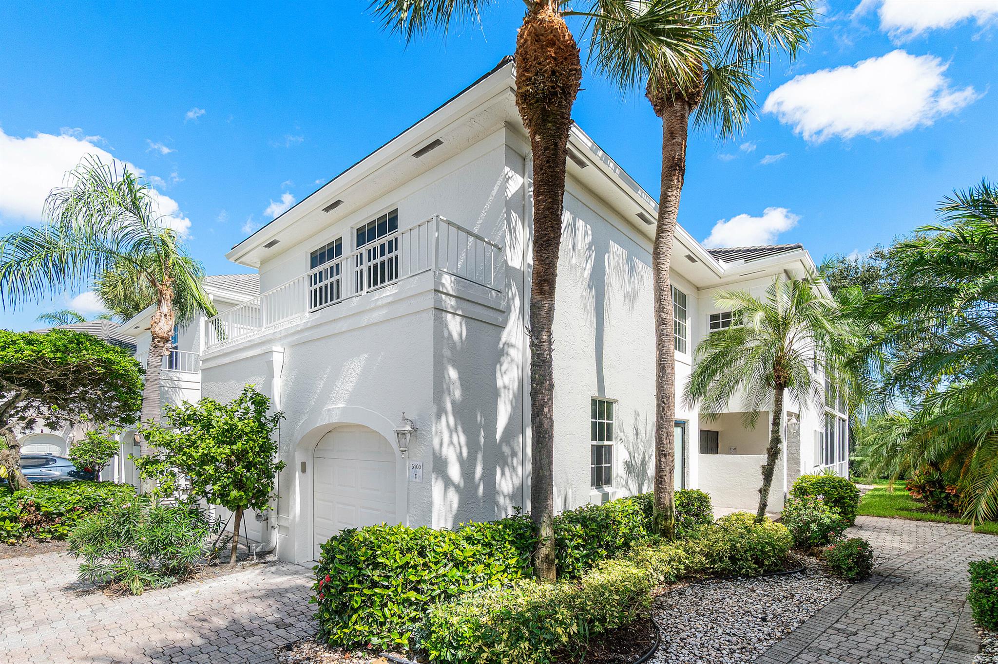 CATALINA / POLO CLUB - Residential