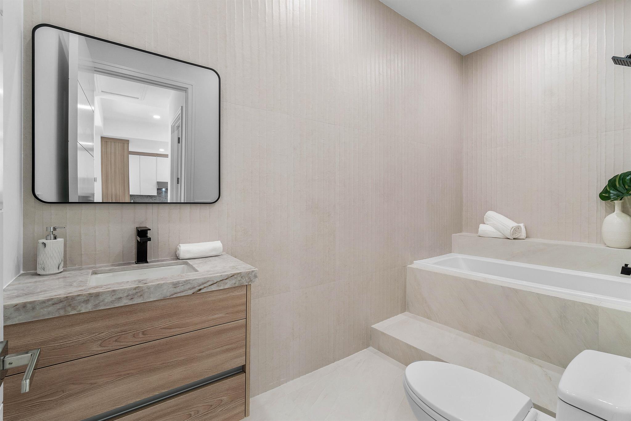 CATALINA / POLO CLUB - Residential