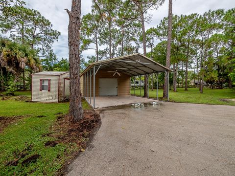 A home in Loxahatchee