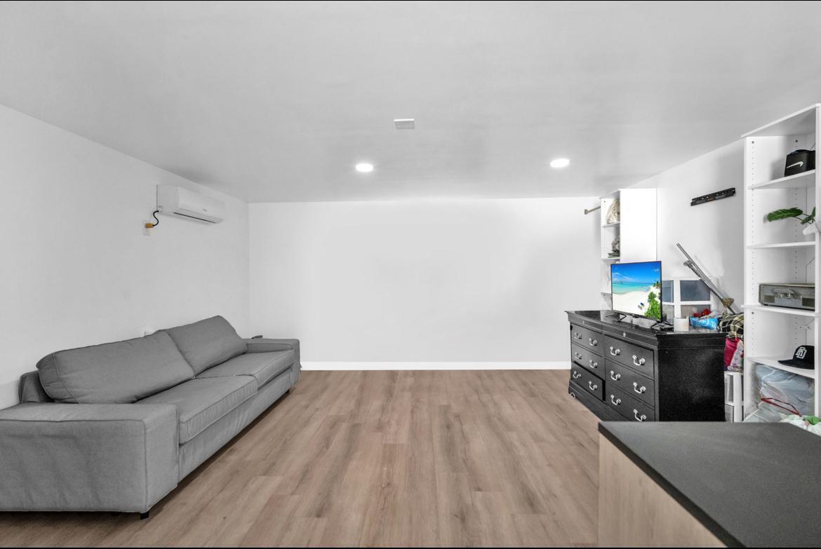 HERITAGE HOMES FIRST ADD - Residential Lease