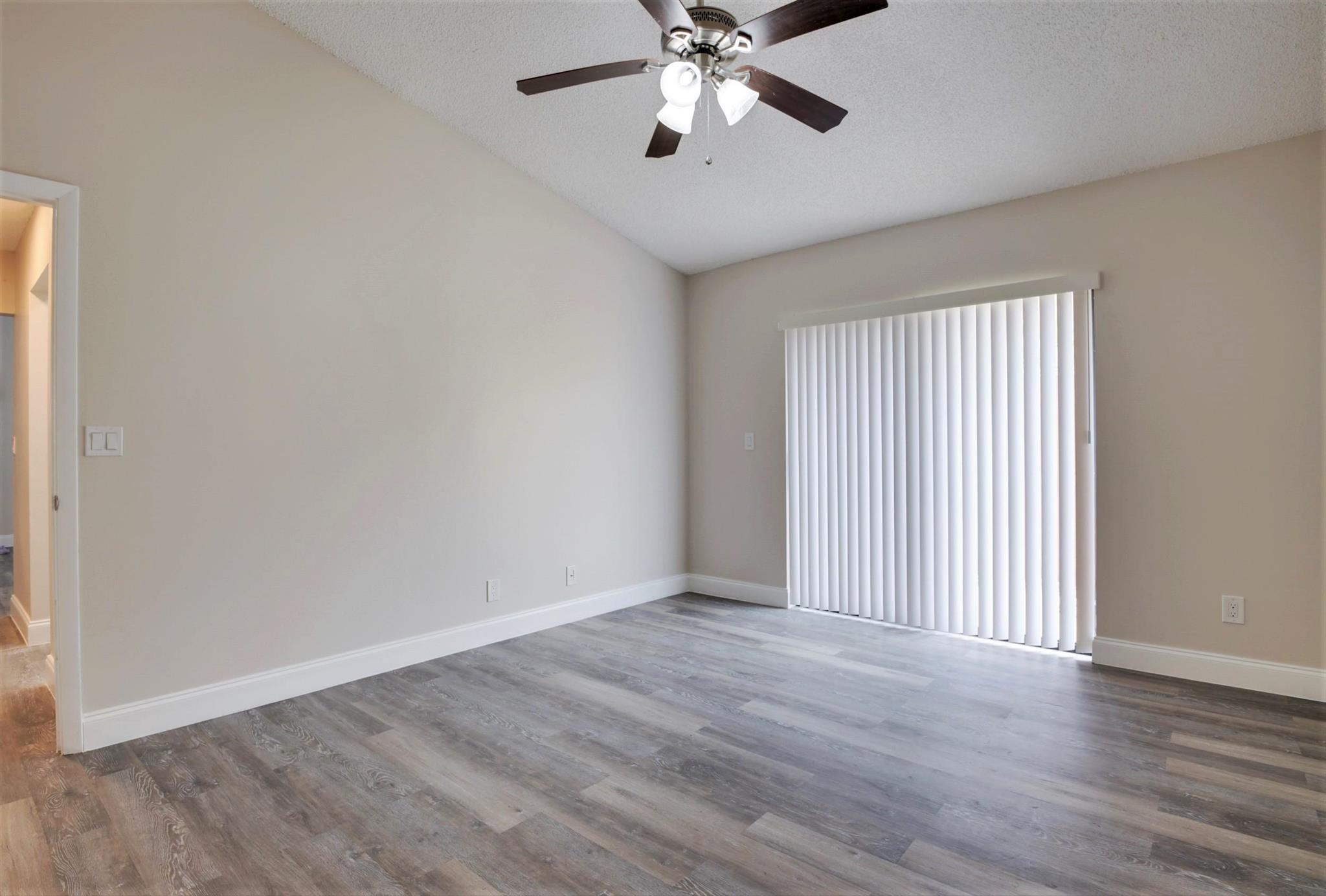 SPRINGDALE HOMES - Residential