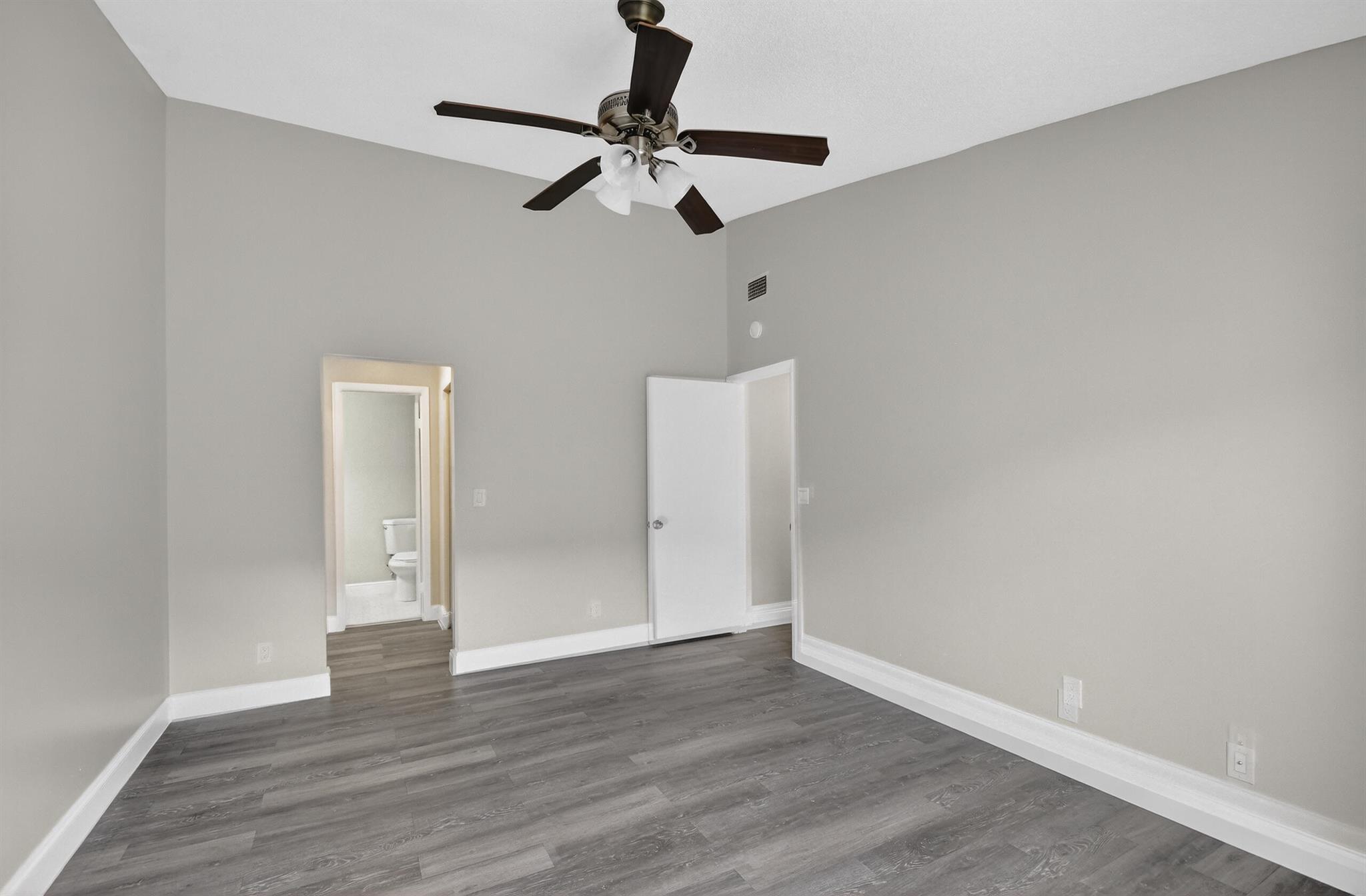 SPRINGDALE HOMES - Residential