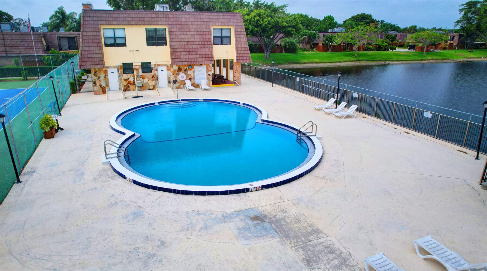 SPRINGDALE HOMES - Residential