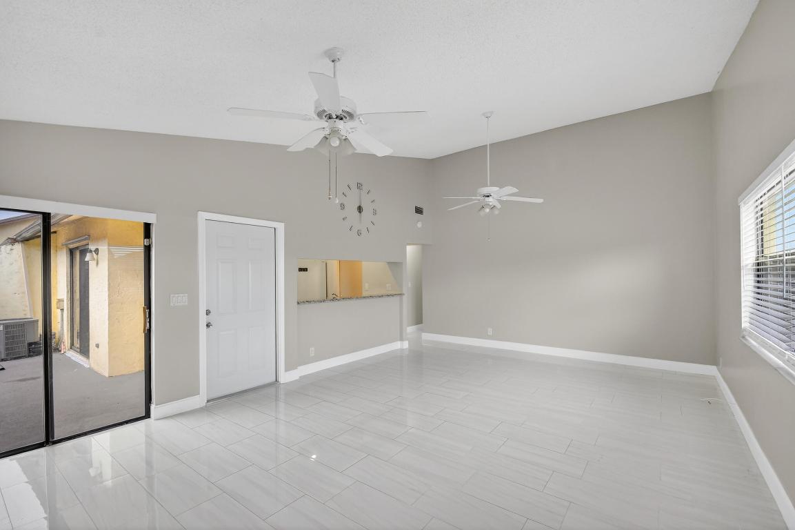 SPRINGDALE HOMES - Residential