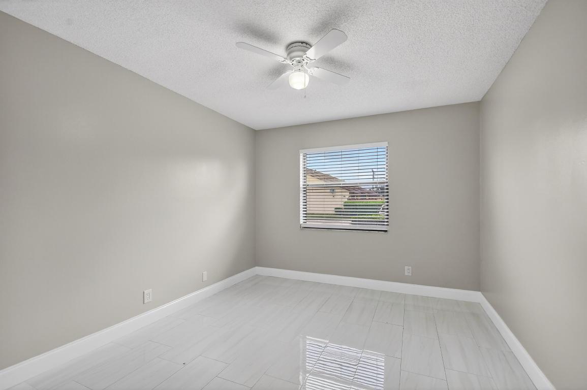 SPRINGDALE HOMES - Residential