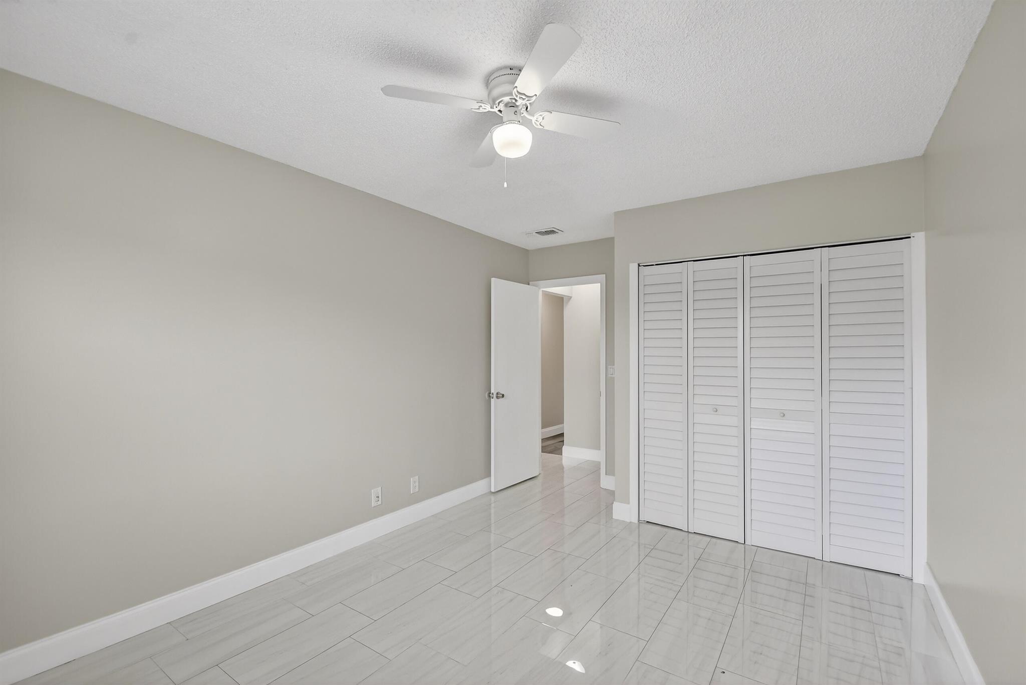 SPRINGDALE HOMES - Residential