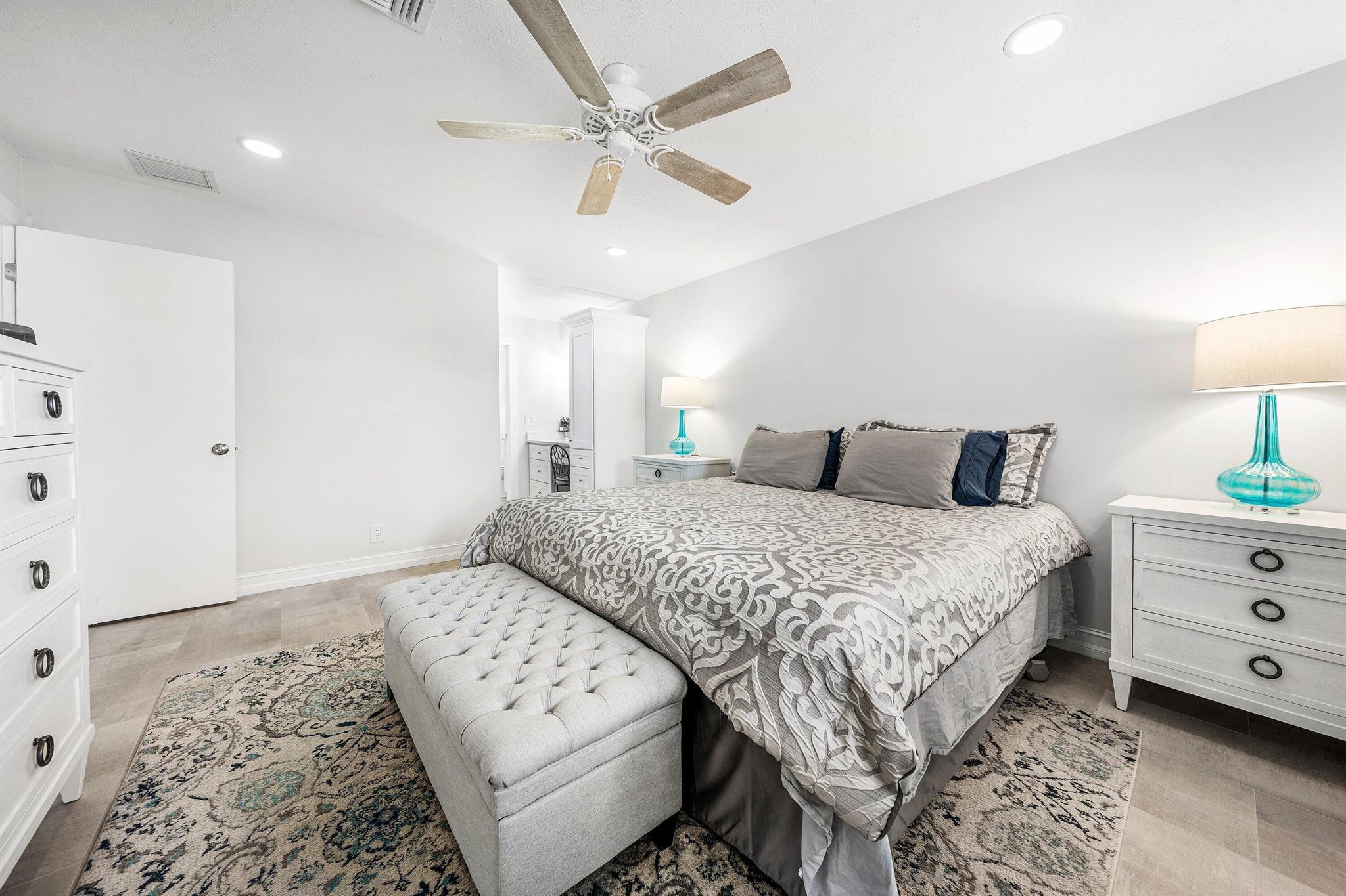 PINES OF DELRAY NORTH CON - Residential