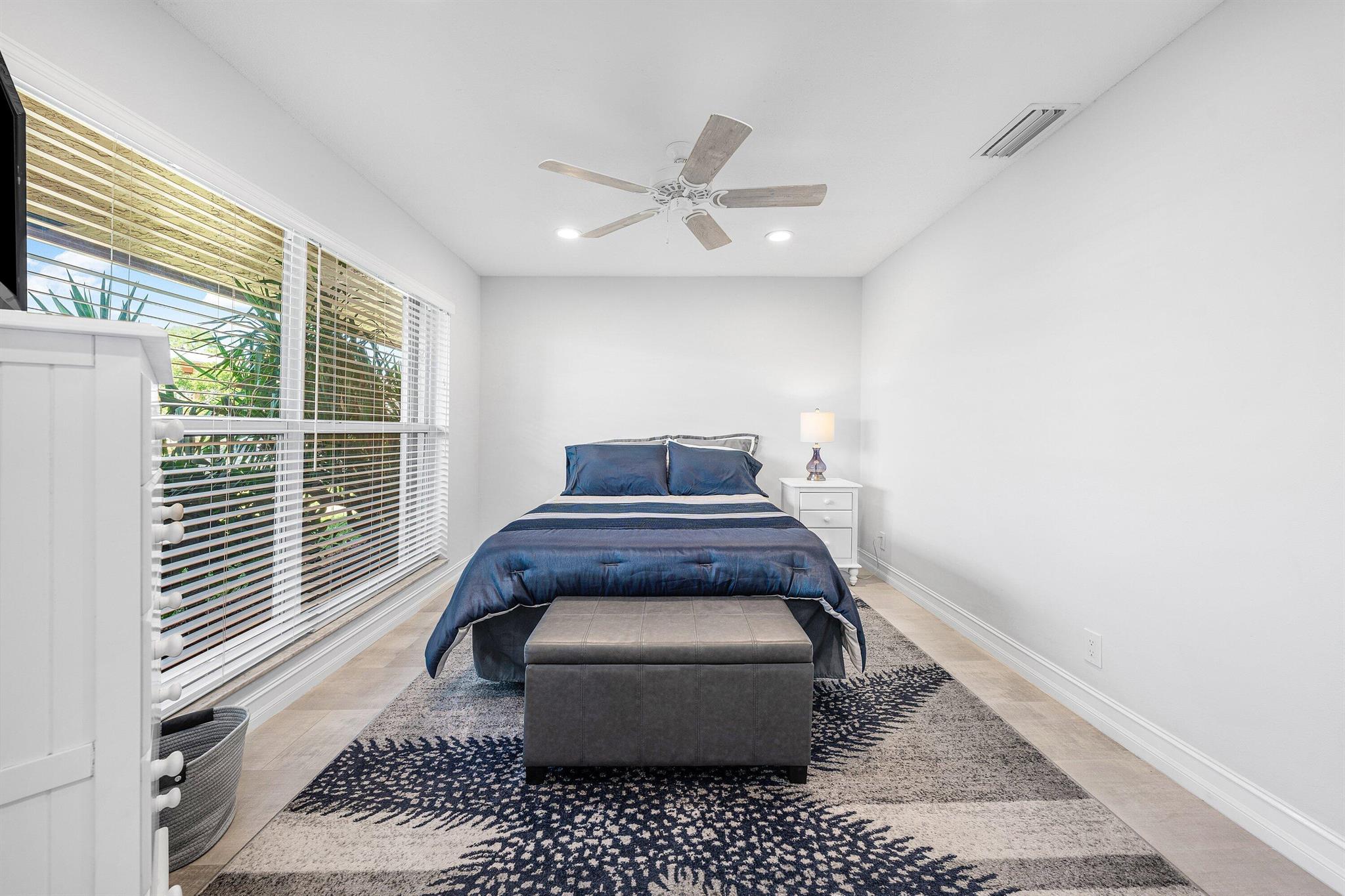 PINES OF DELRAY NORTH CON - Residential