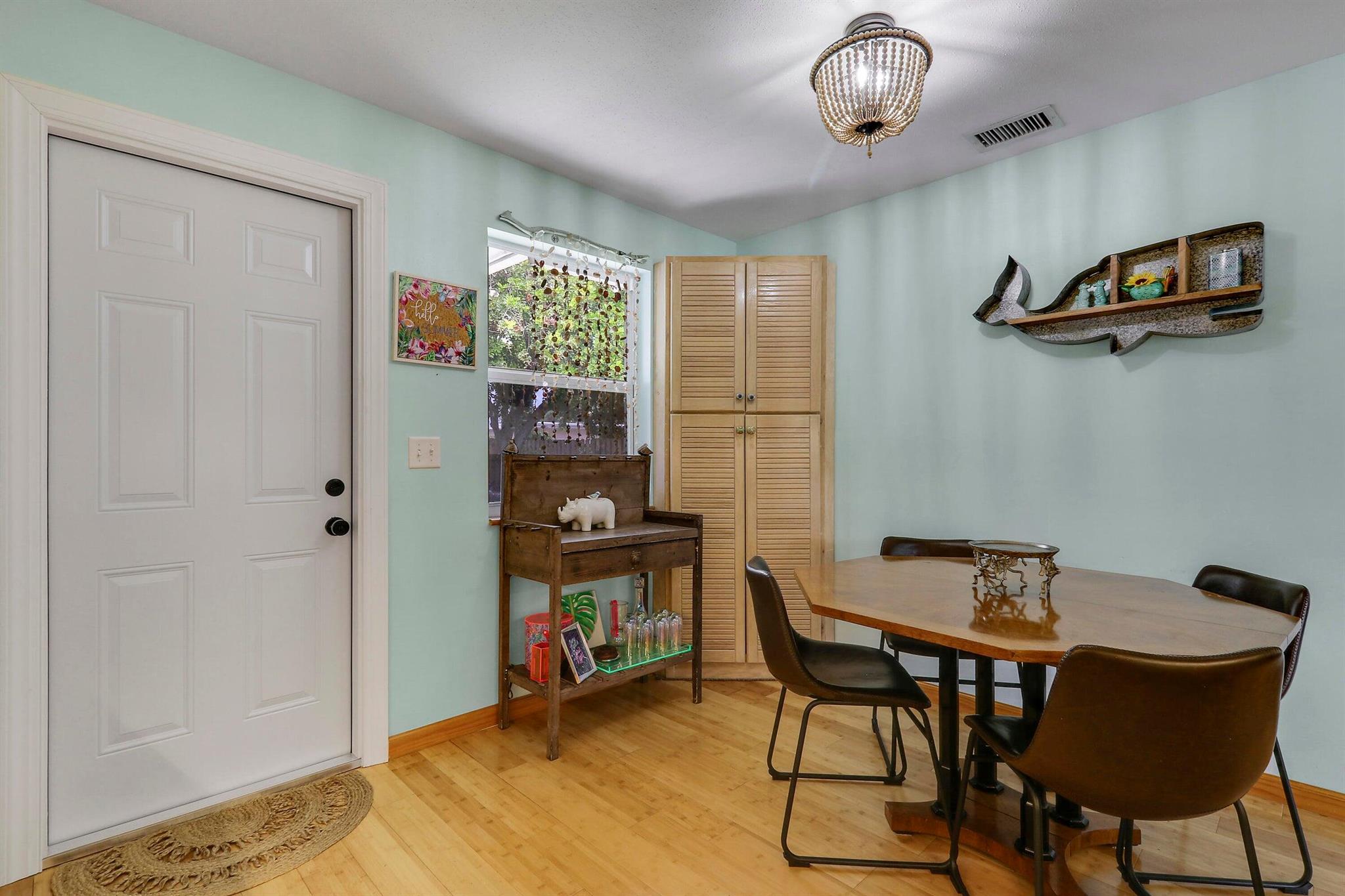 ORANGE TERRACE - Residential Lease