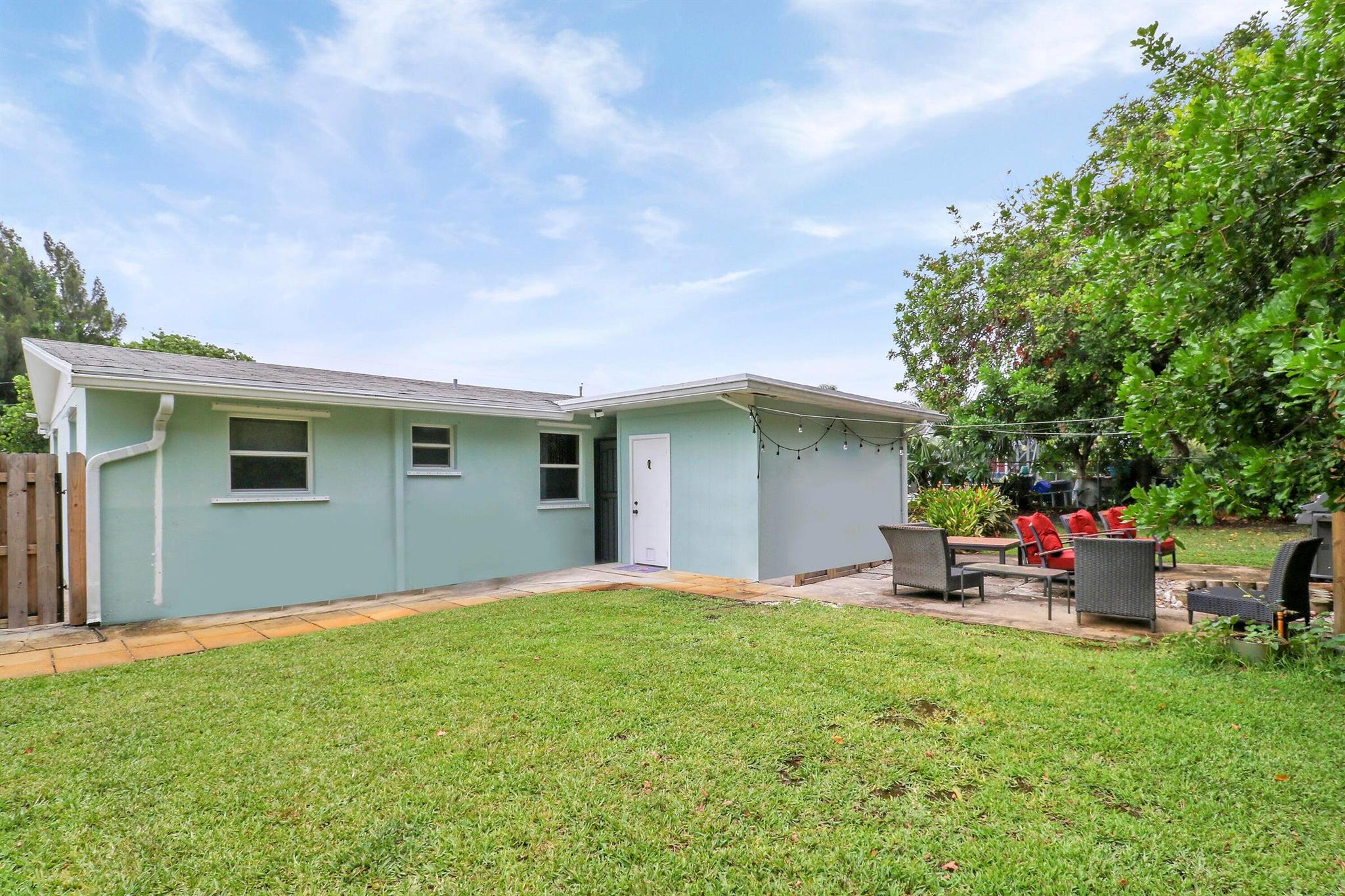 ORANGE TERRACE - Residential Lease