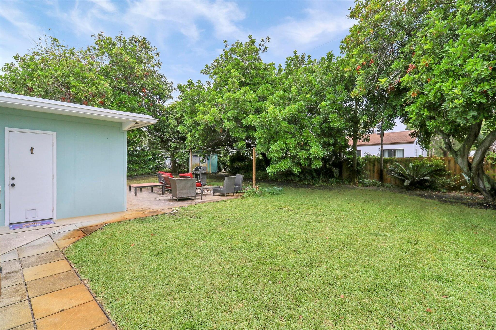 ORANGE TERRACE - Residential Lease