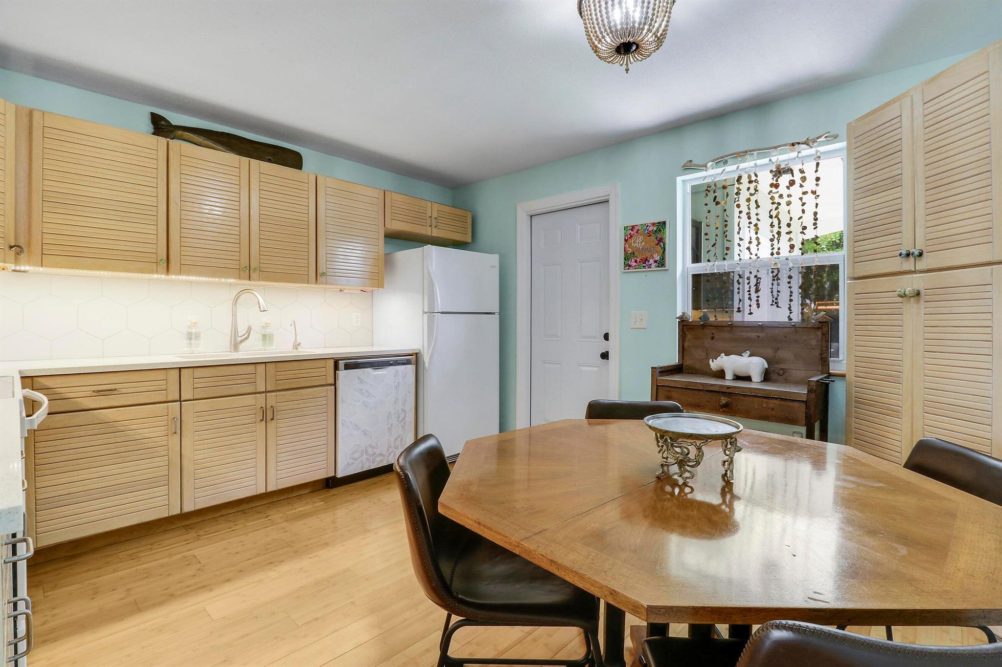 ORANGE TERRACE - Residential Lease