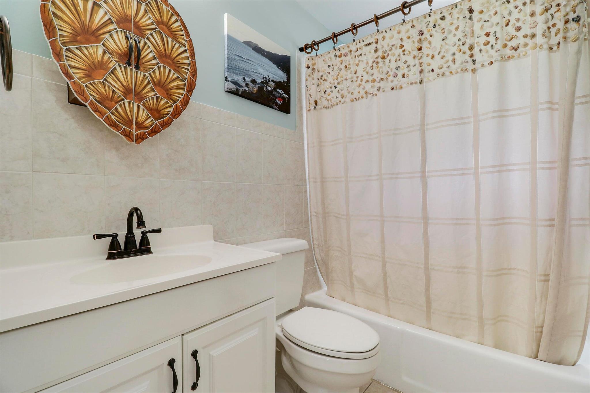 ORANGE TERRACE - Residential Lease