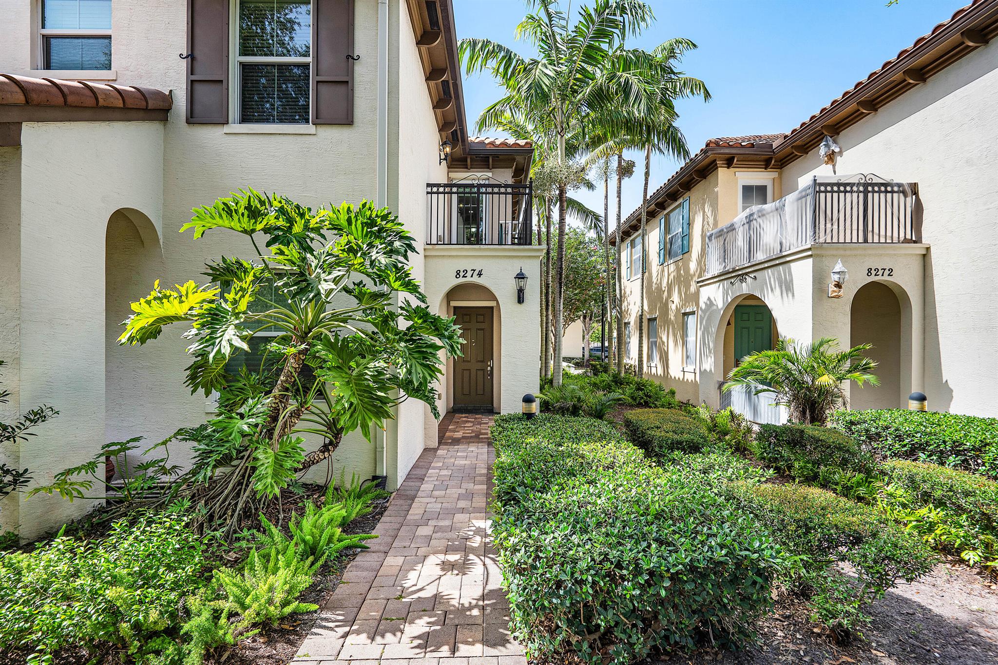 8274 Cascada Isles Drive