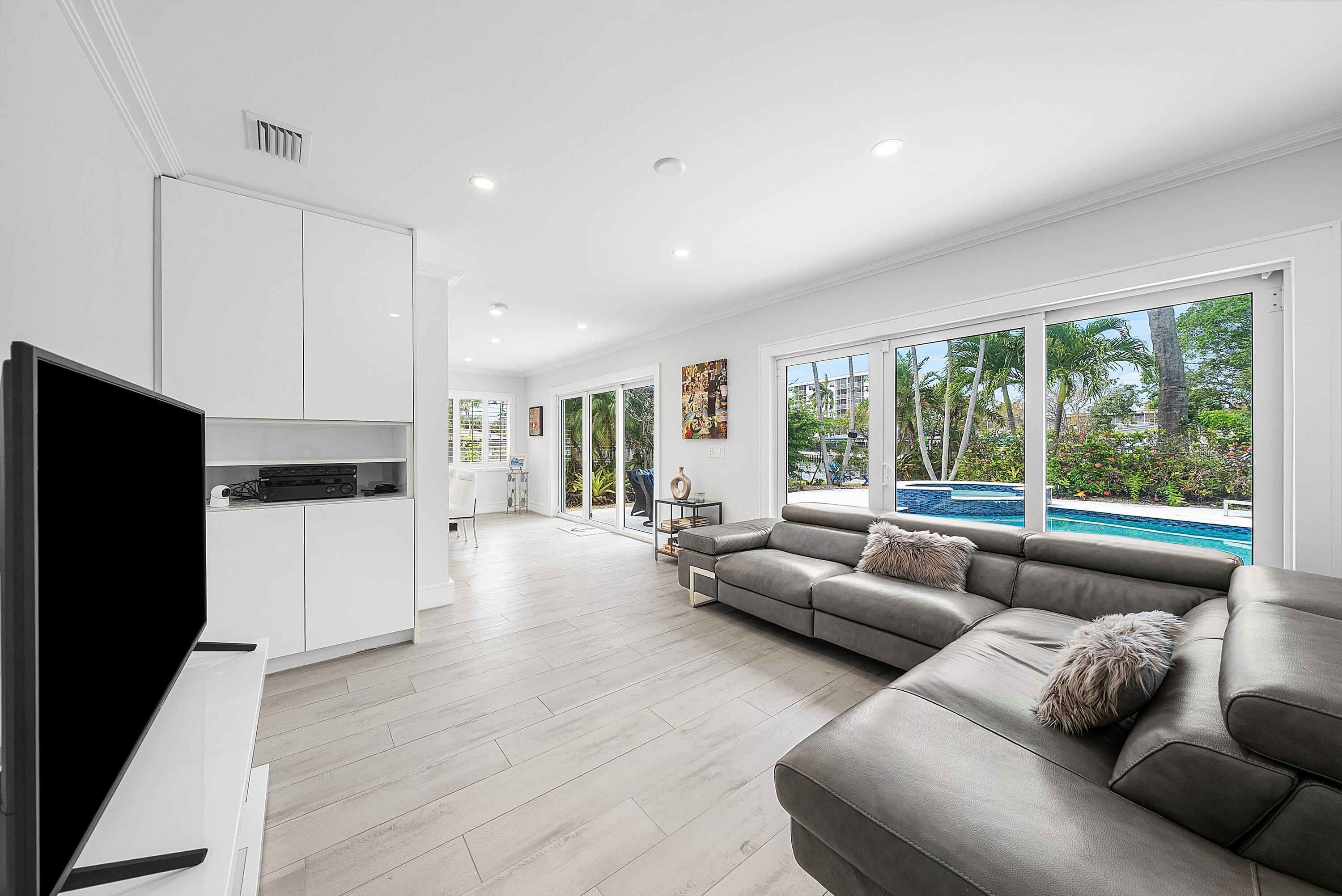 MIDDLE RIVER ESTATES - Residential