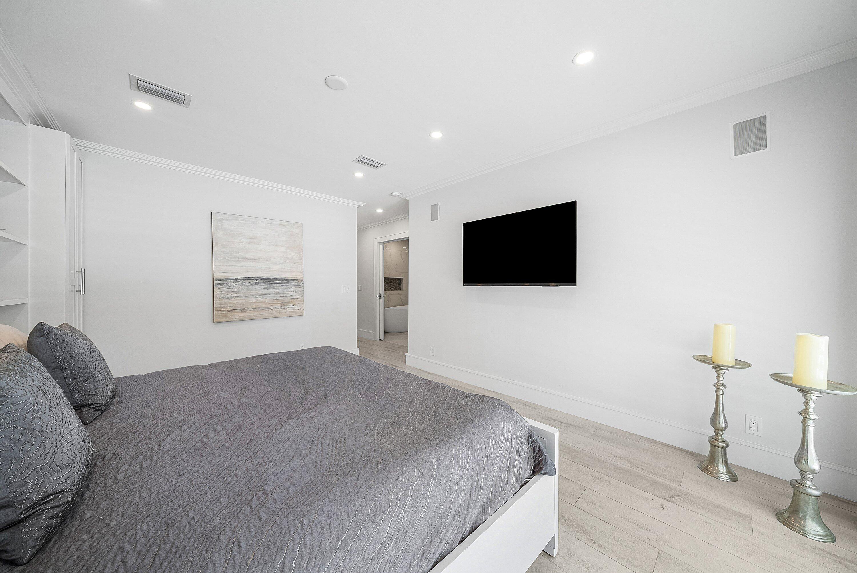 MIDDLE RIVER ESTATES - Residential