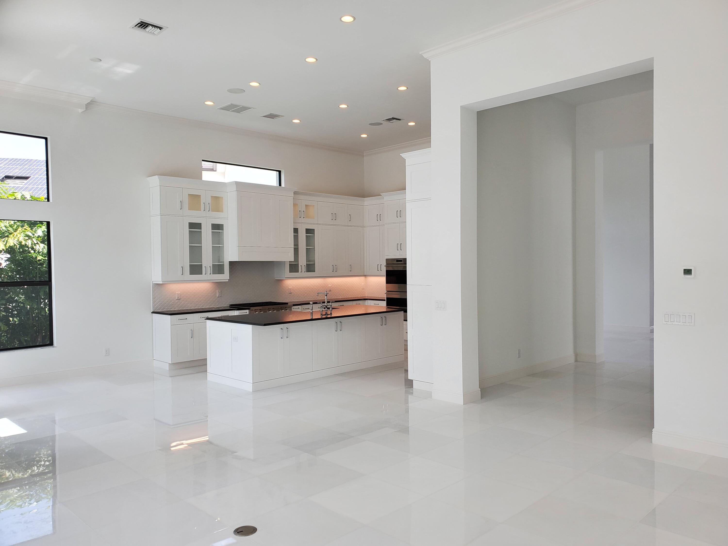 ROYAL PALM POLO PLAT - Residential