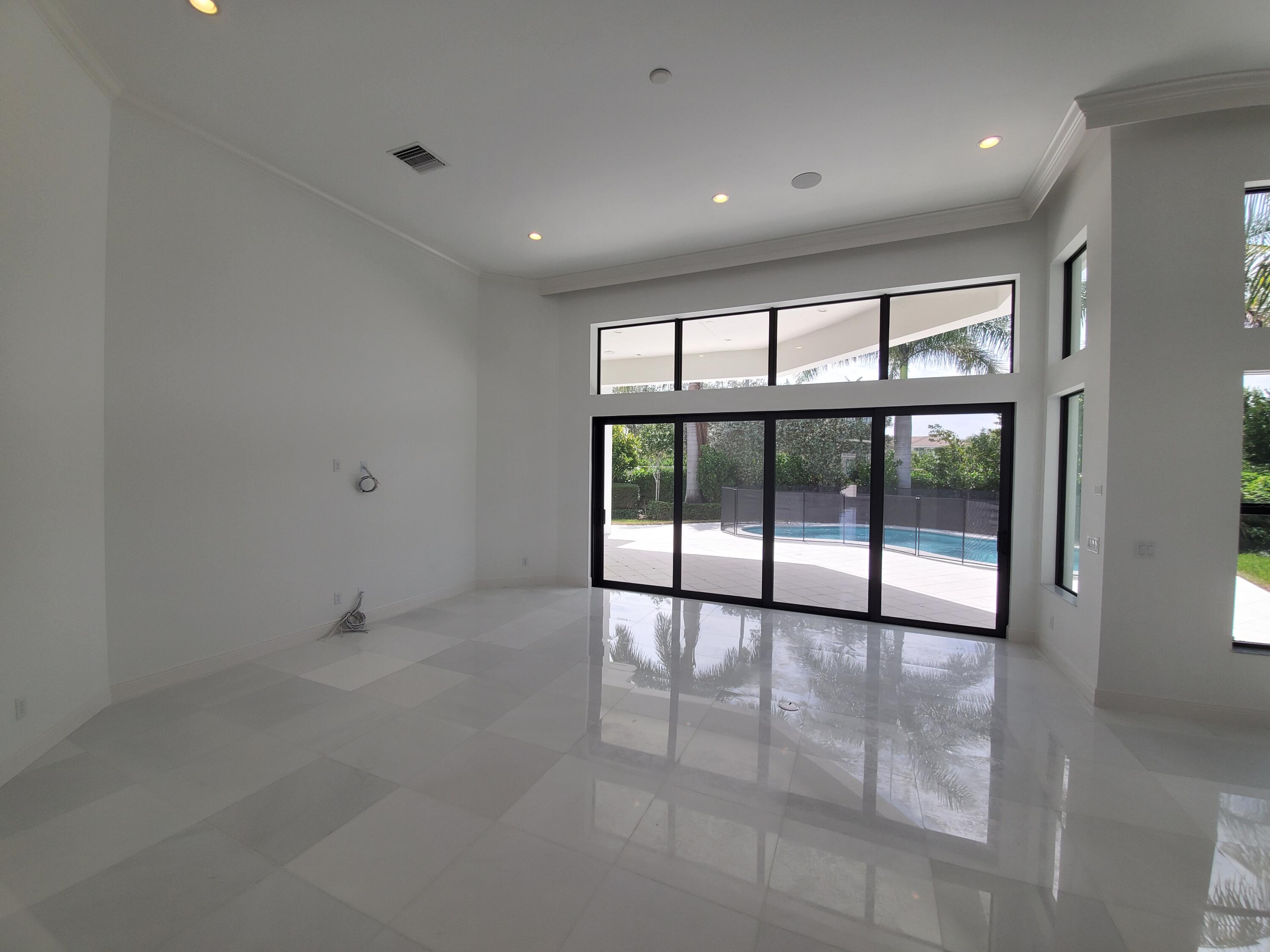 ROYAL PALM POLO PLAT - Residential