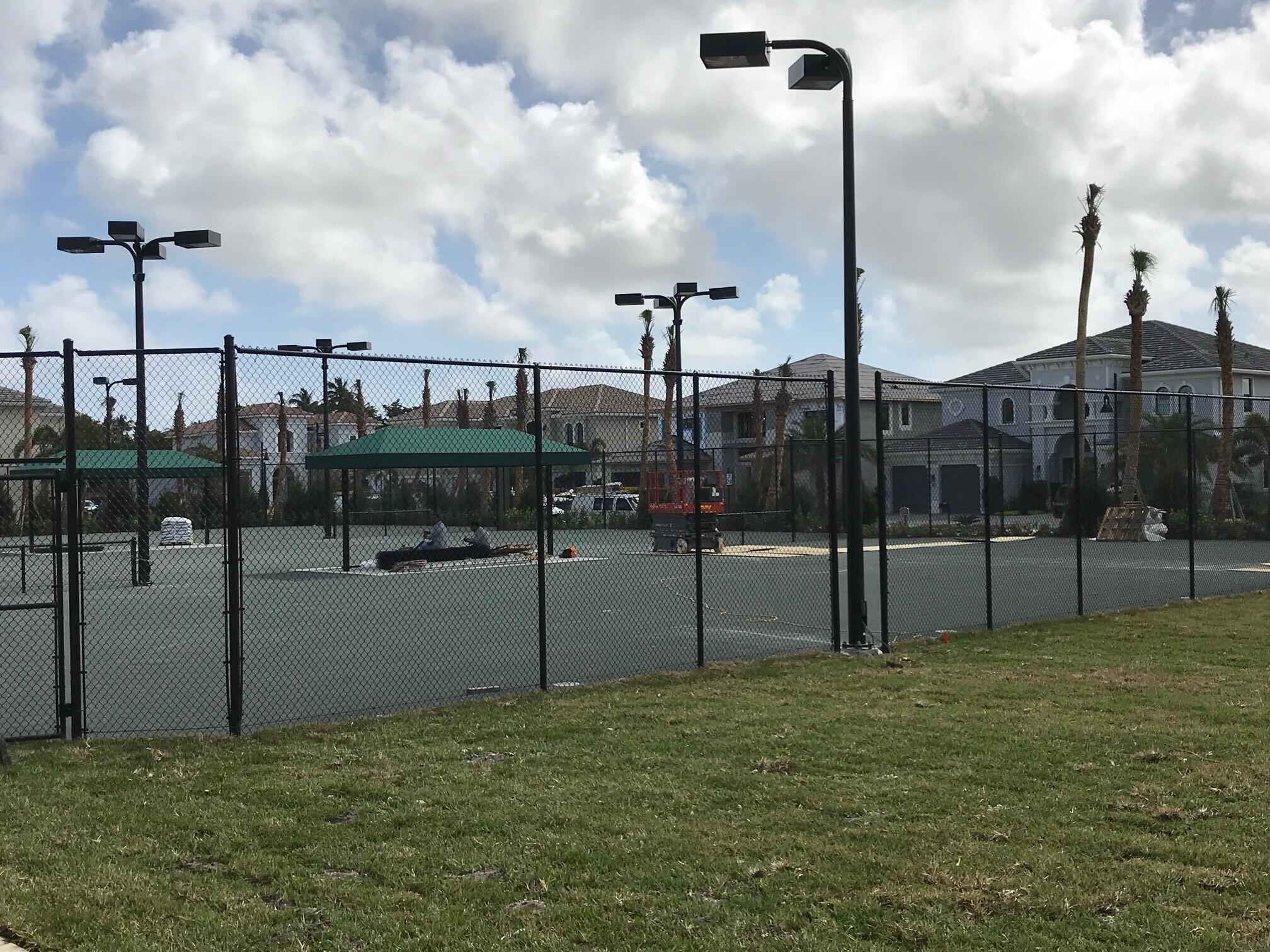 ROYAL PALM POLO PLAT - Residential