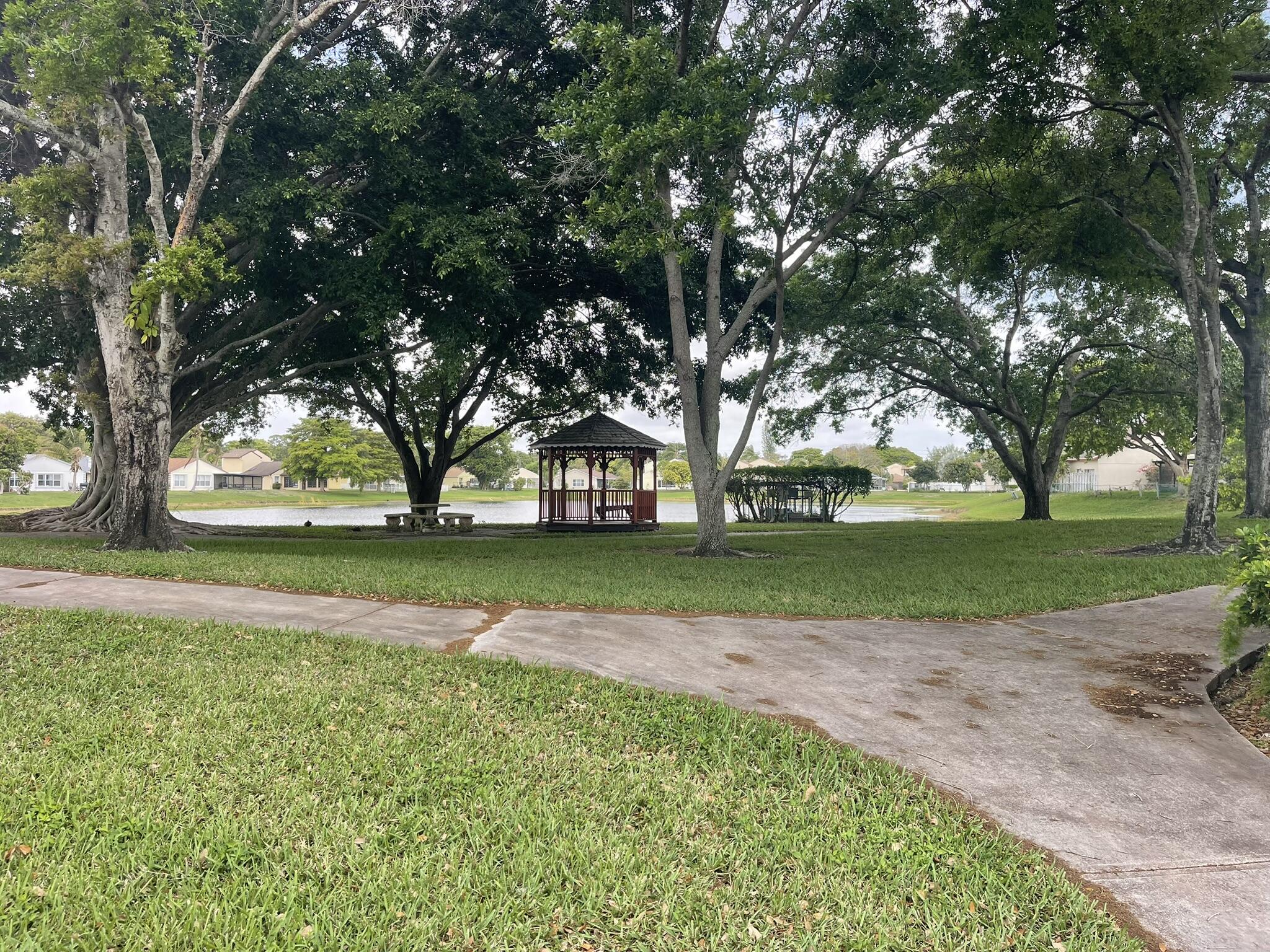 PALM CLUB WEST VILLAGE 2, Lakeside Green - Residential