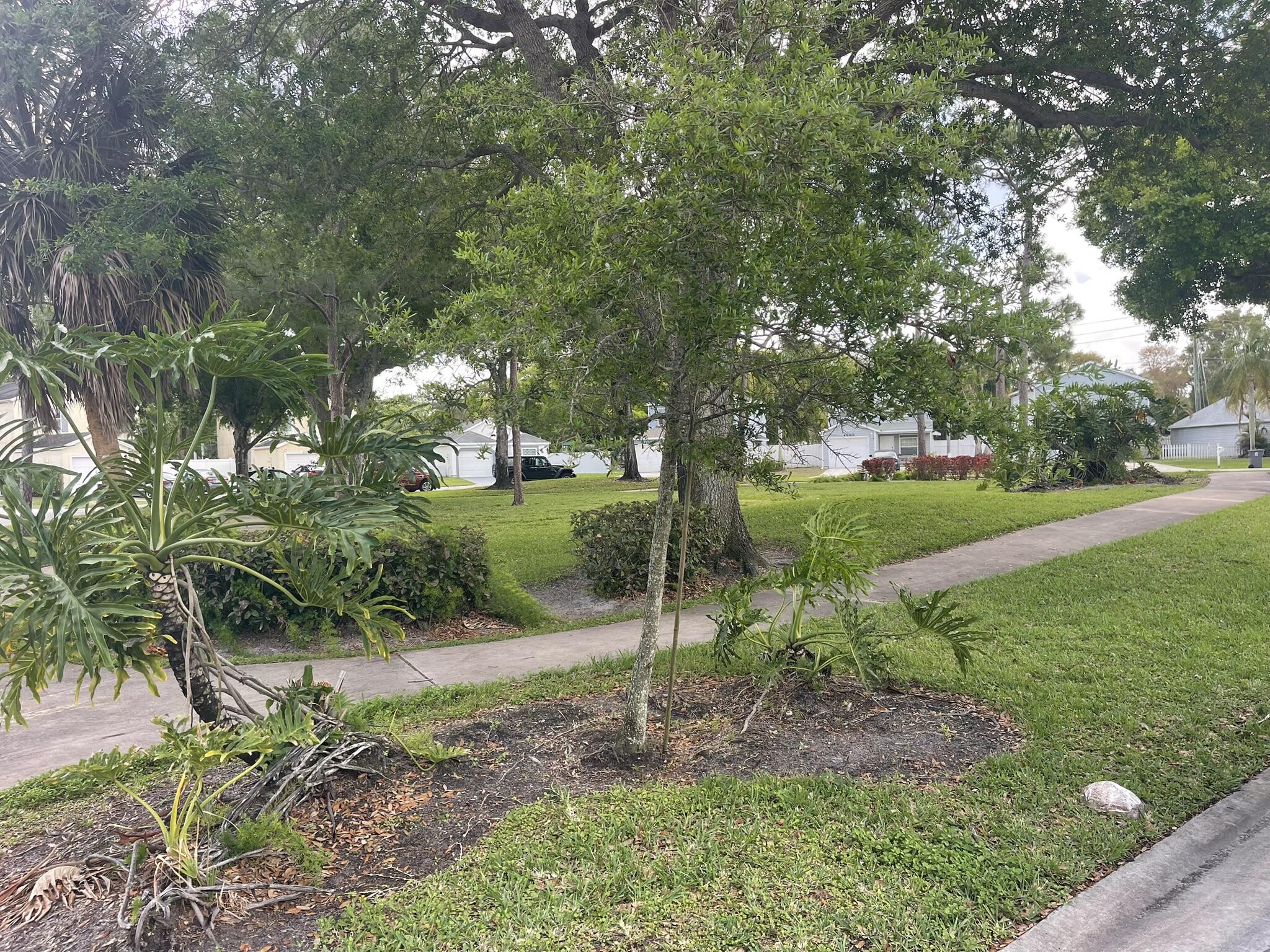 PALM CLUB WEST VILLAGE 2, Lakeside Green - Residential