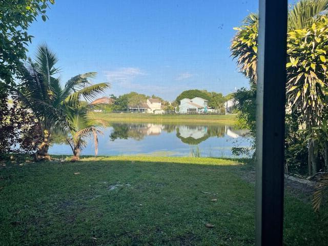 4675 Lakeside Circle