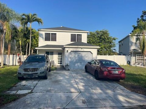 4675 Lakeside Circle West Palm Beach FL 33417