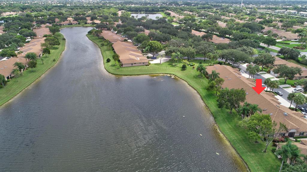 WHISPER WALK SEC E CONDO - Residential