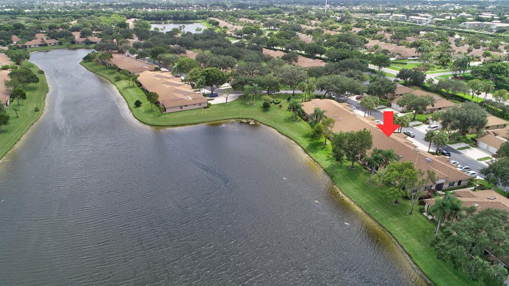 WHISPER WALK SEC E CONDO - Residential