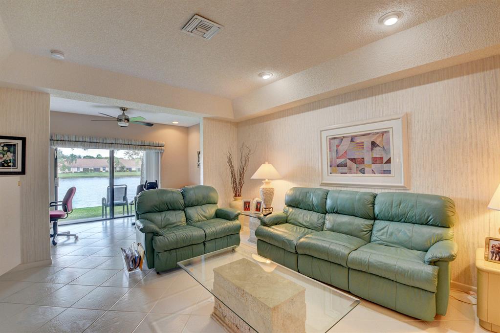 WHISPER WALK SEC E CONDO - Residential