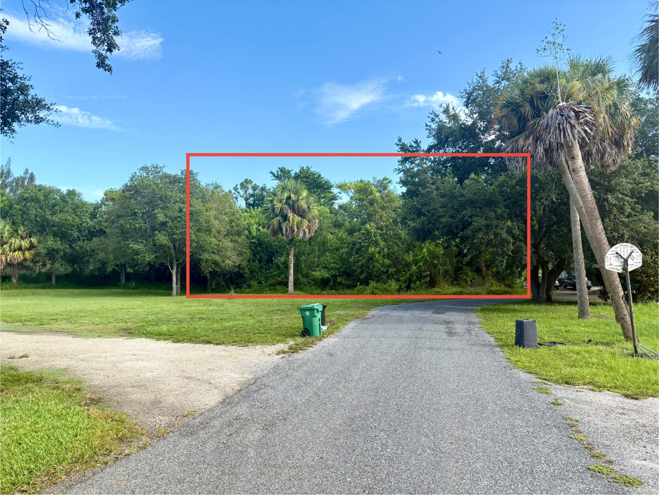 METES AND BOUNDS - Land