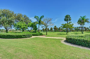 ROYAL PALM YACHT & COUNTR - Residential