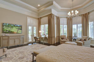 ROYAL PALM YACHT & COUNTR - Residential